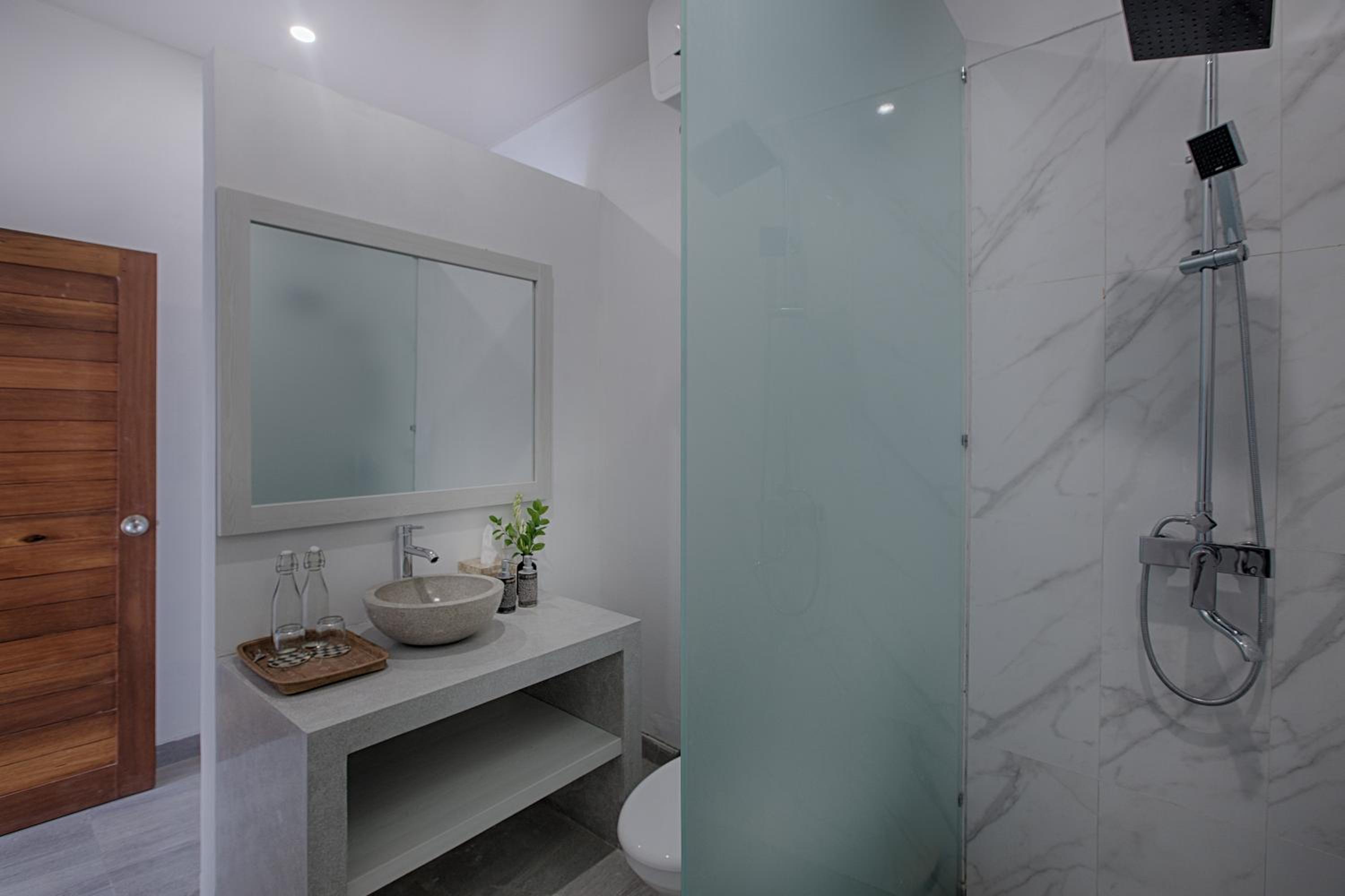 Deluxe Double Room - Photo 9