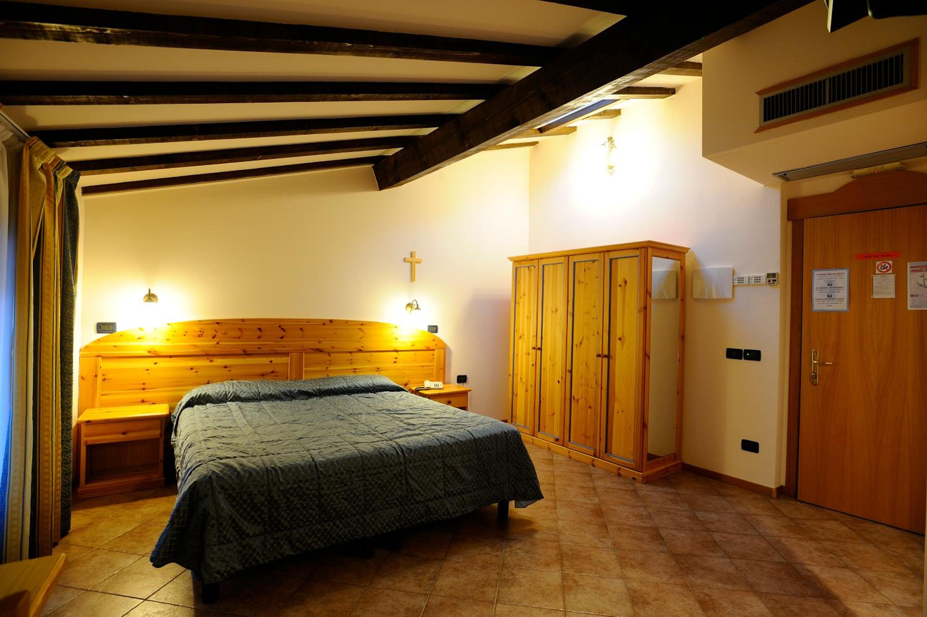 Economy Double Room - Photo 1