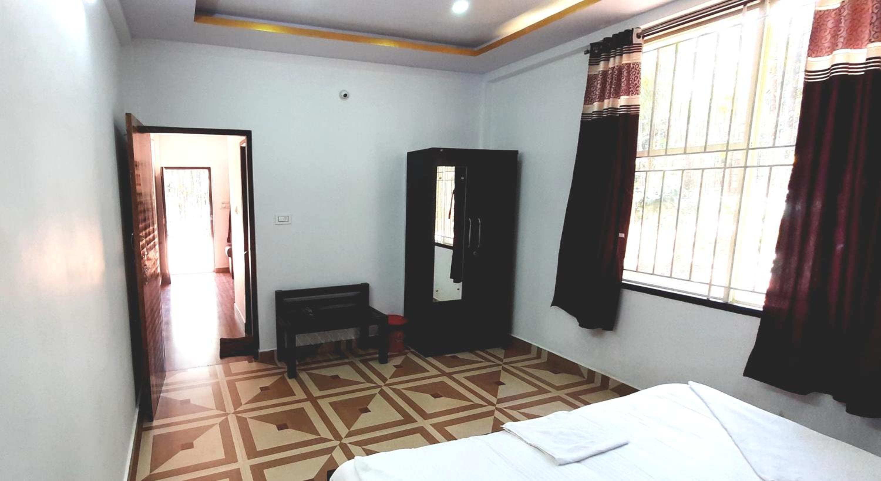 Double Room - Photo 9