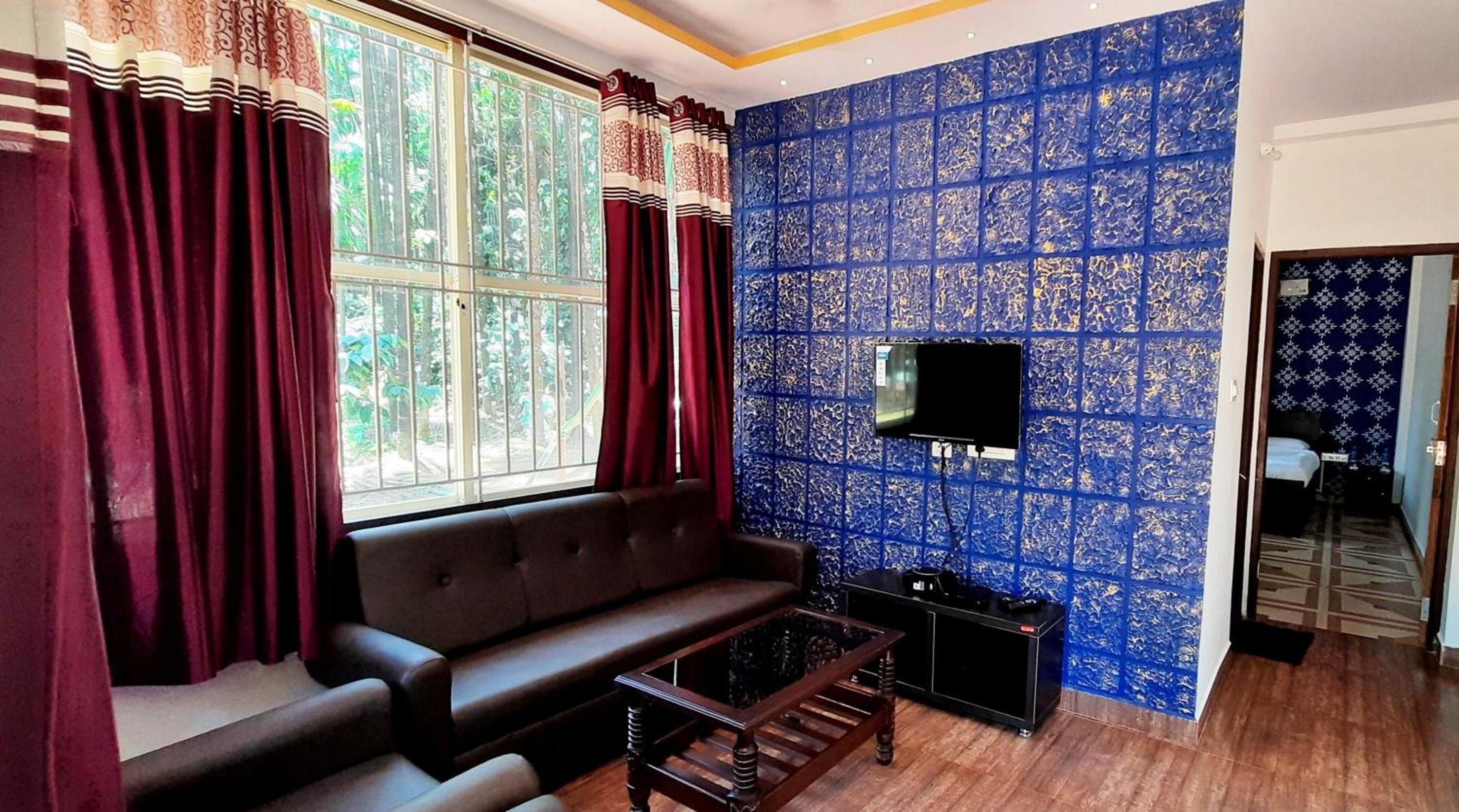 Double Room - Photo 6