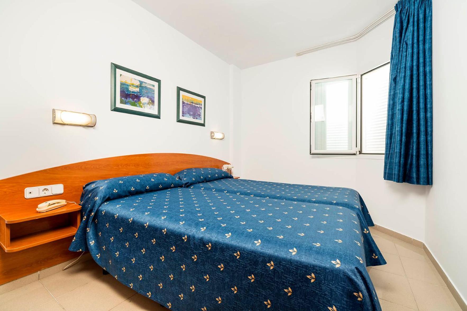 Apartment 1 Bedroom Plus Pool View