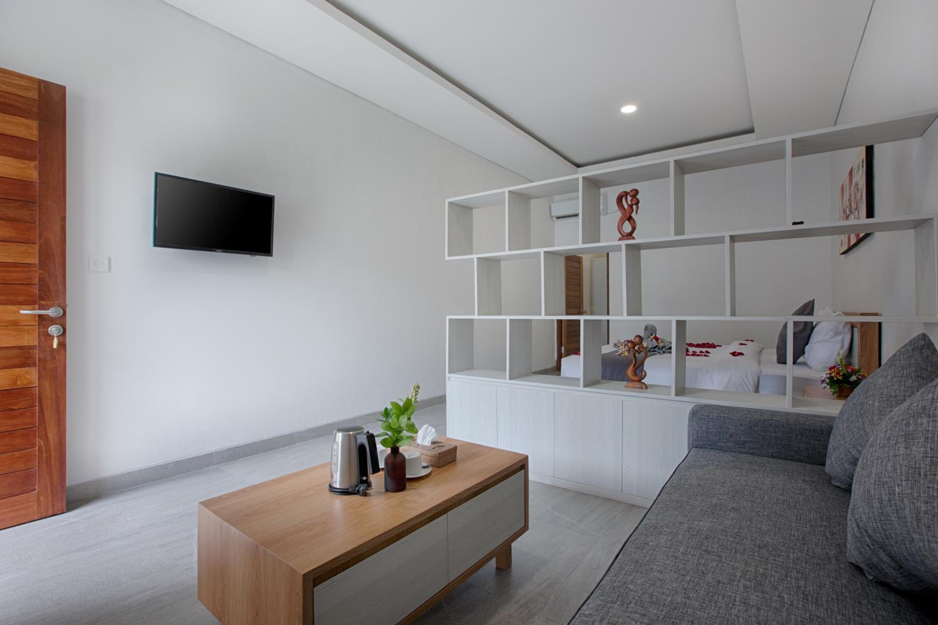 Deluxe Double Room - Photo 12