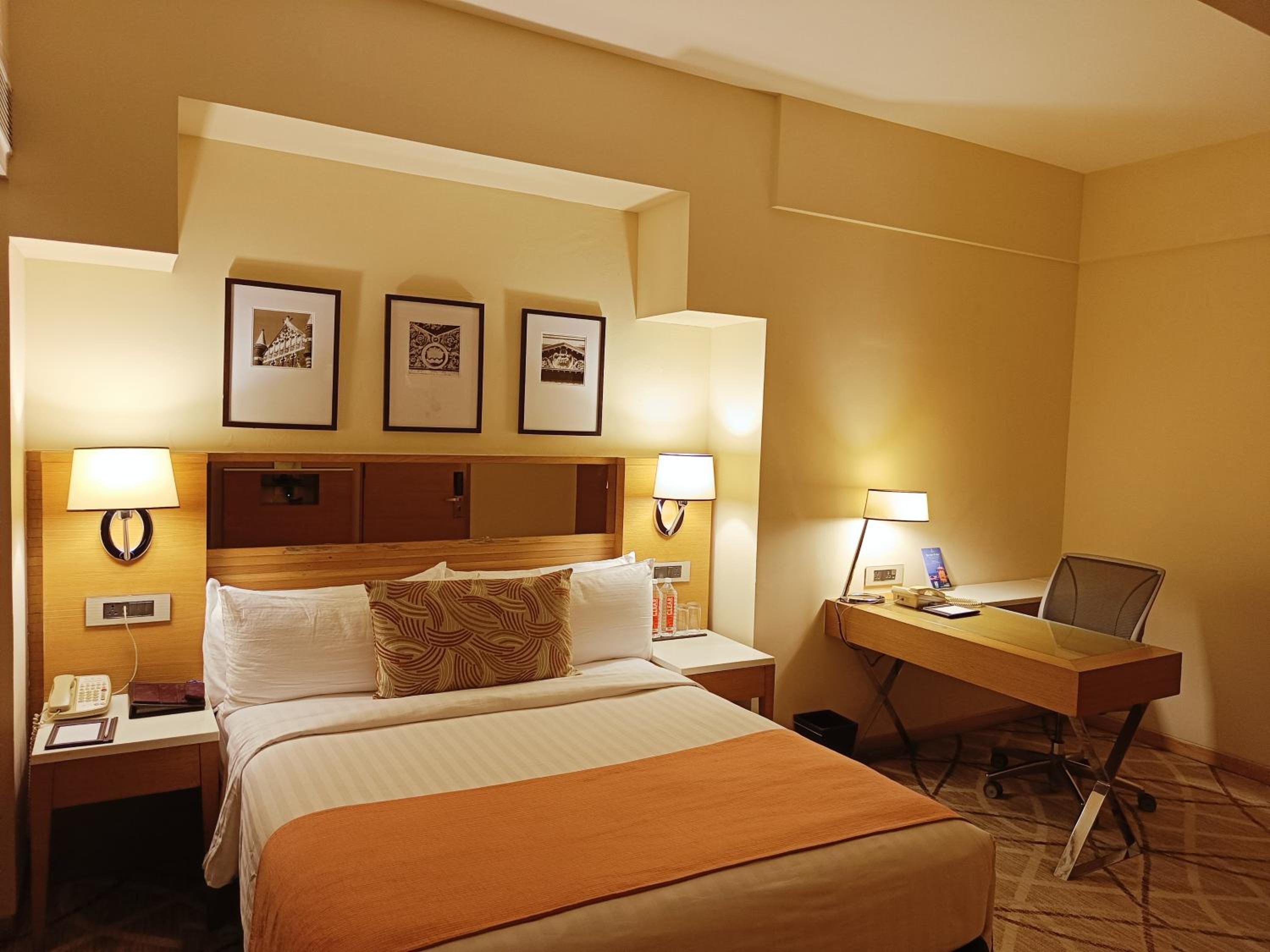 Standard Room 1 Double Bed - Photo 1