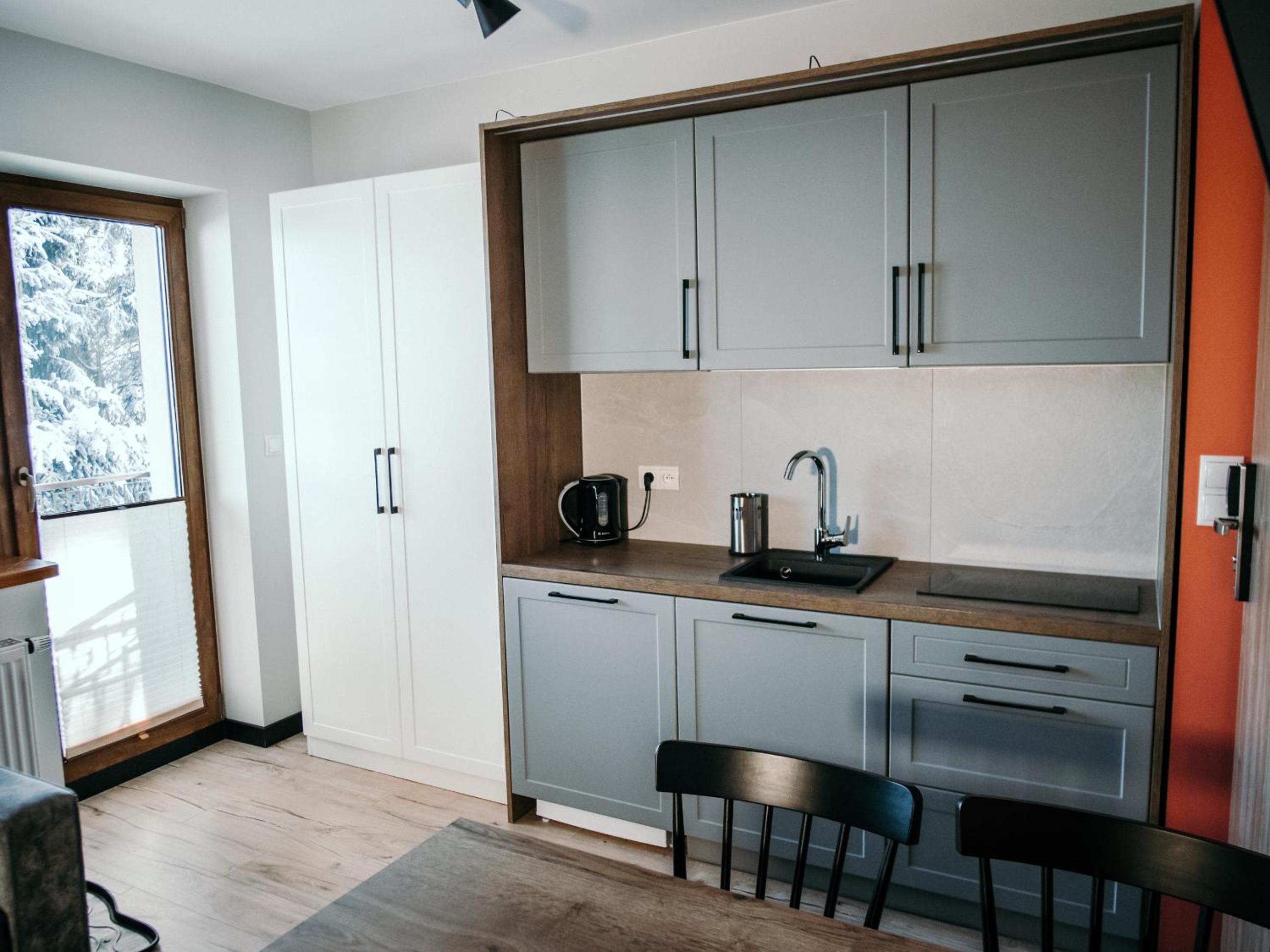 Apartment (4 Adults) photo 3