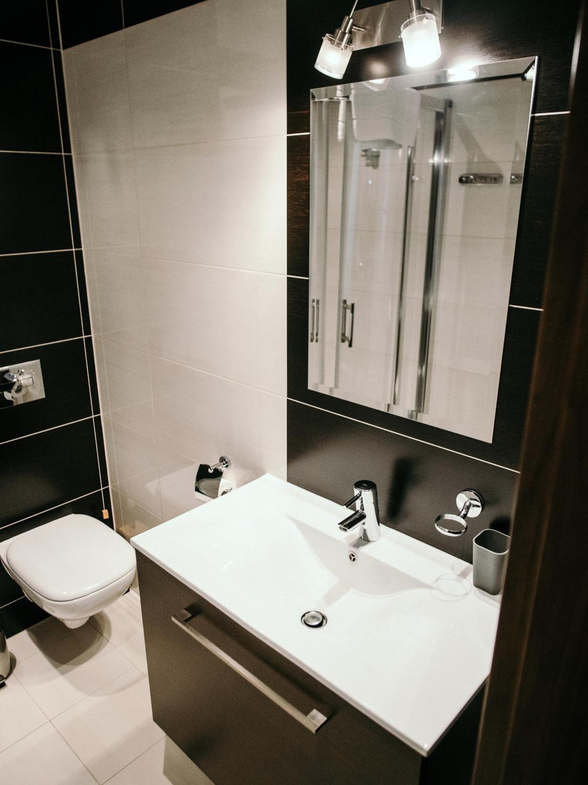 Classic Double Room with Shower photo 3
