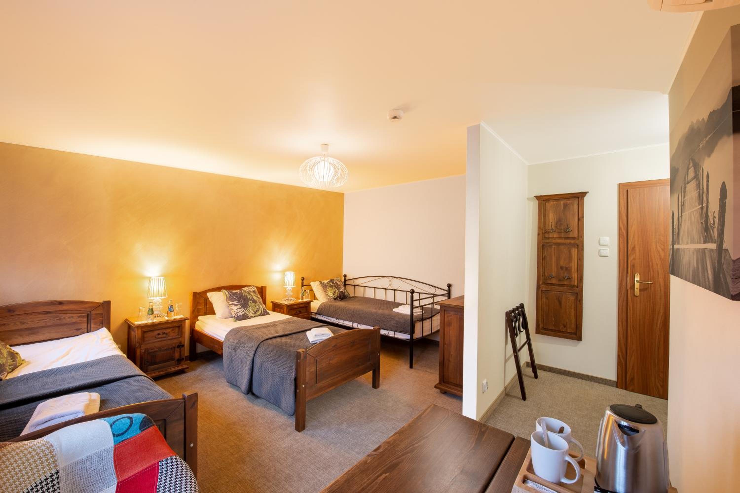 Standard Triple Room photo 2