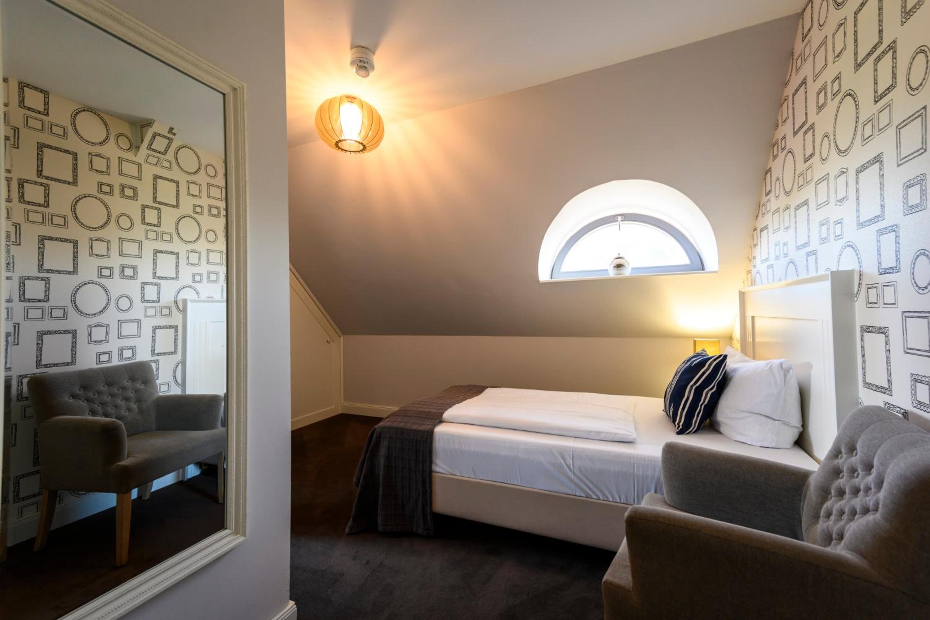 Single Room photo 1