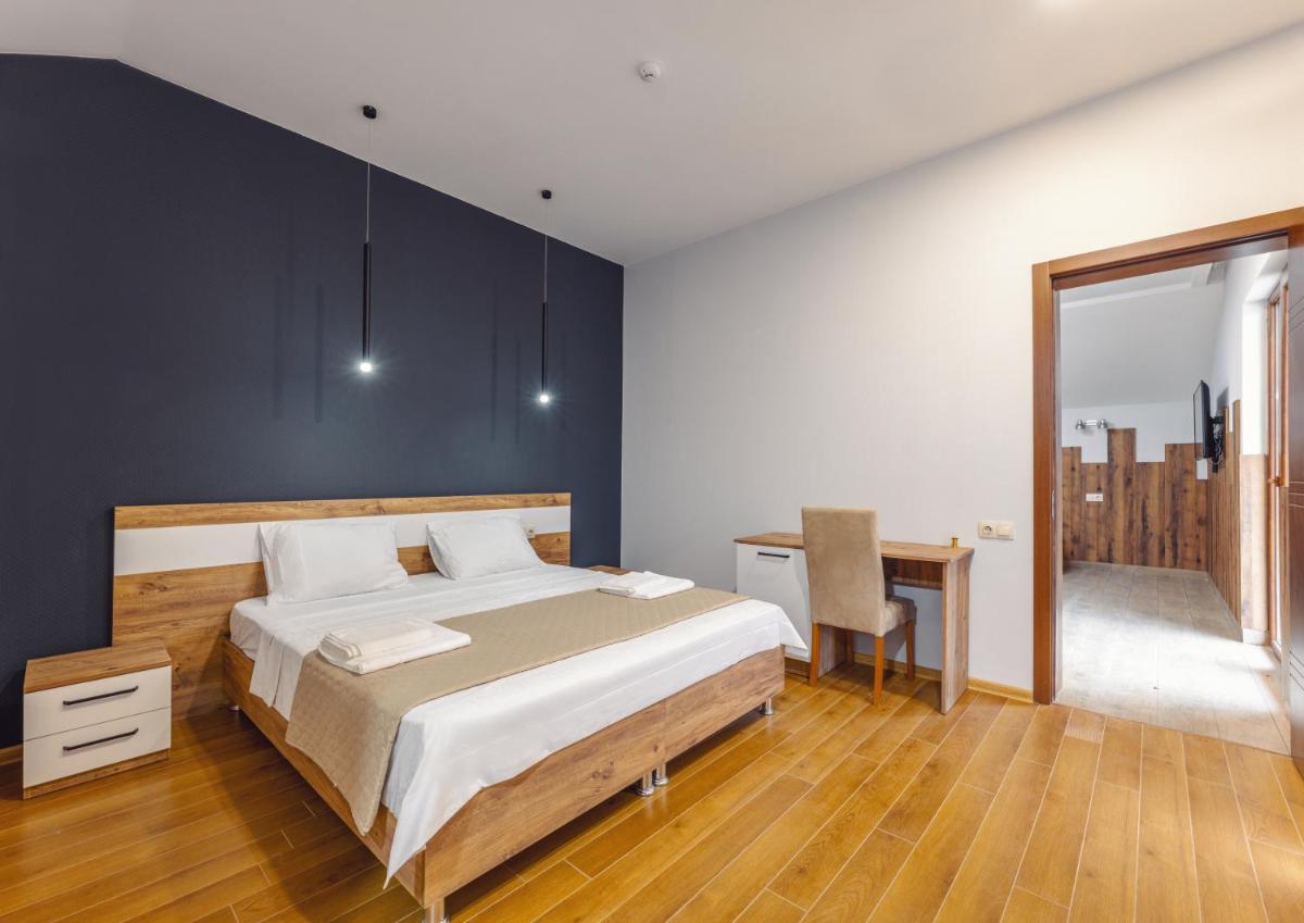 Double Room with Balcony photo 1