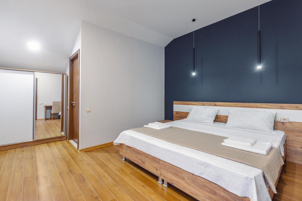 Double Room with Balcony photo 2
