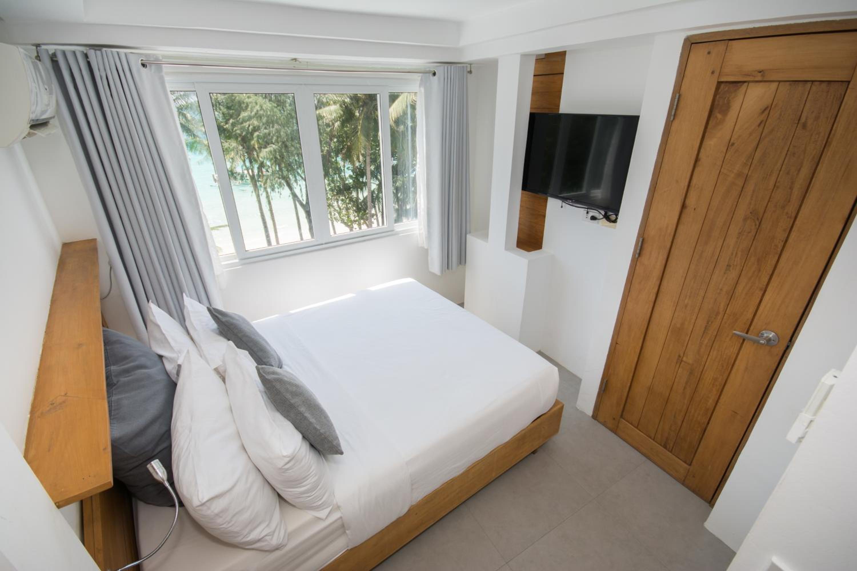 Loft room with sea view - Photo 8
