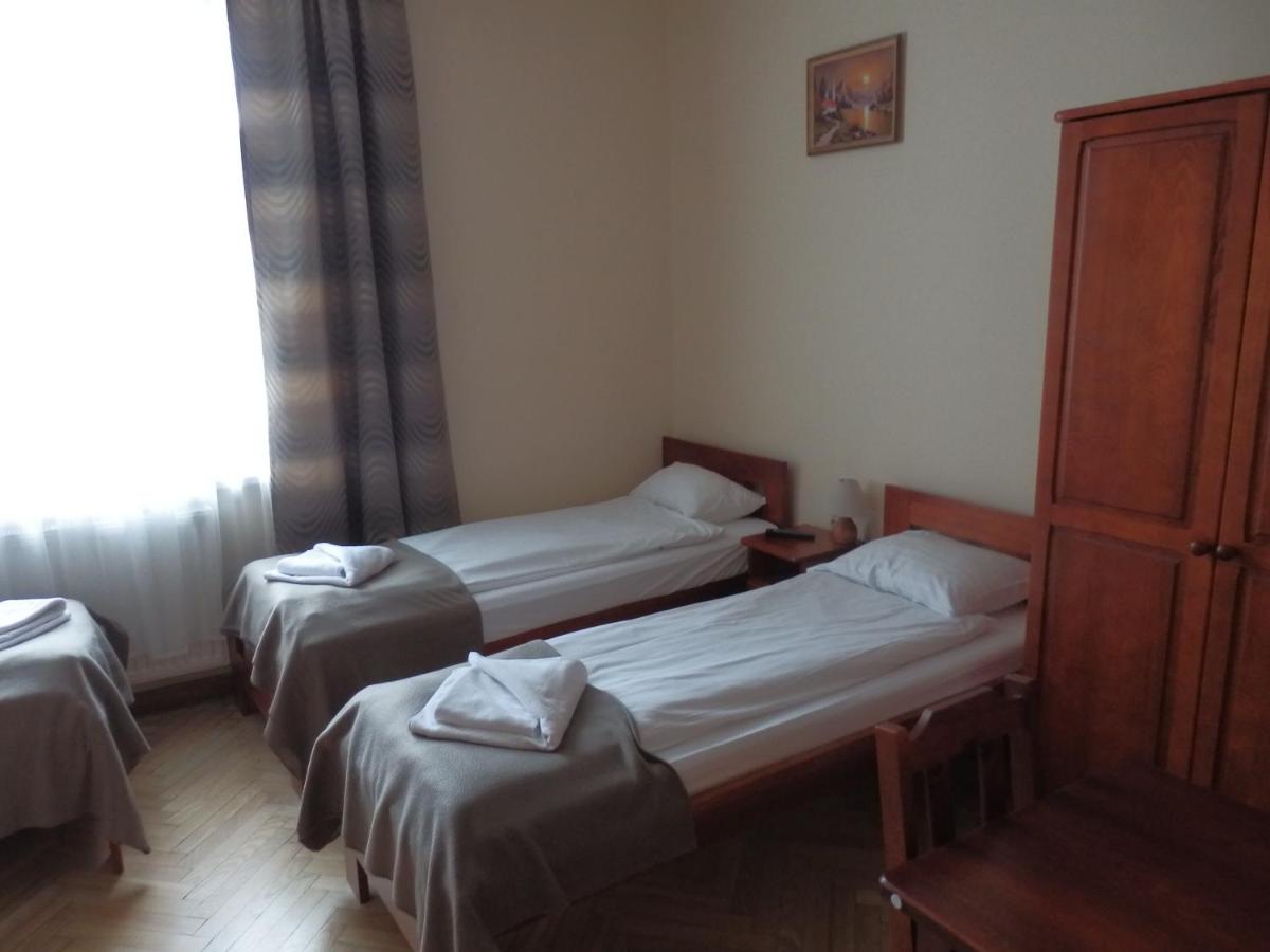 Triple Room - Photo 12