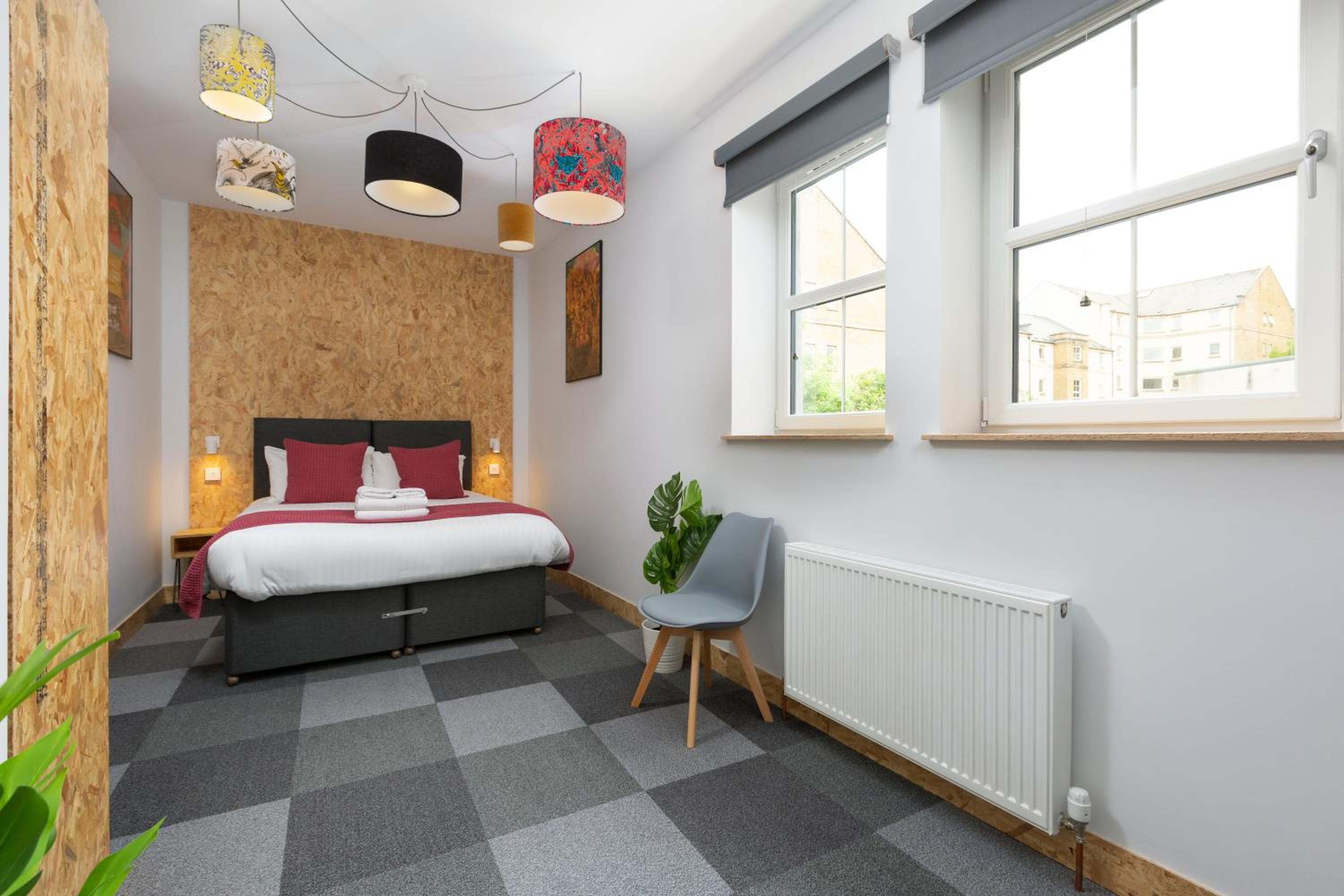Classic Double Room with Ensuite (Room 1) - Photo 4