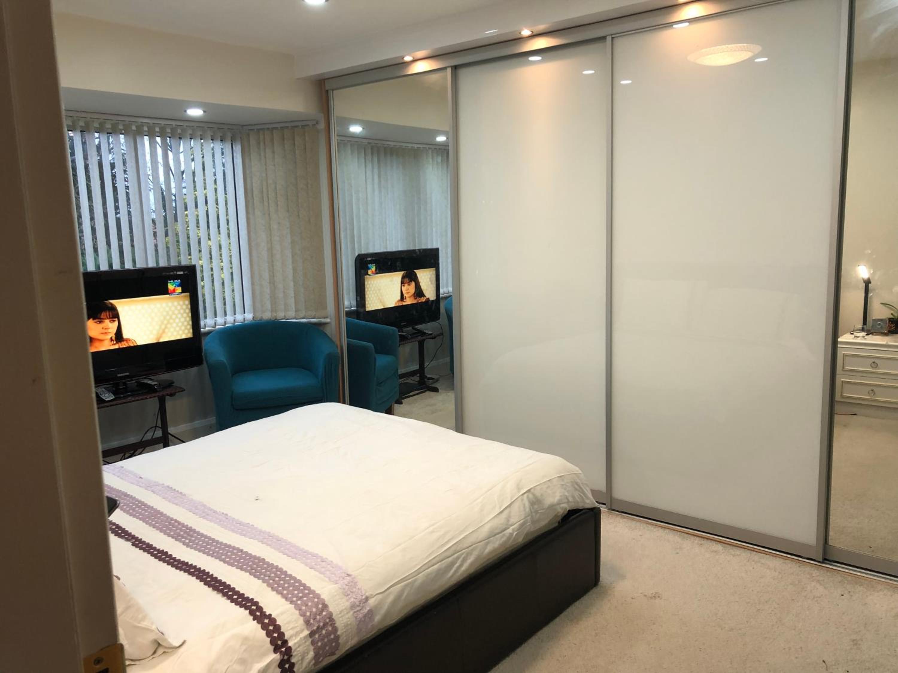 Deluxe Double Room - Photo 15