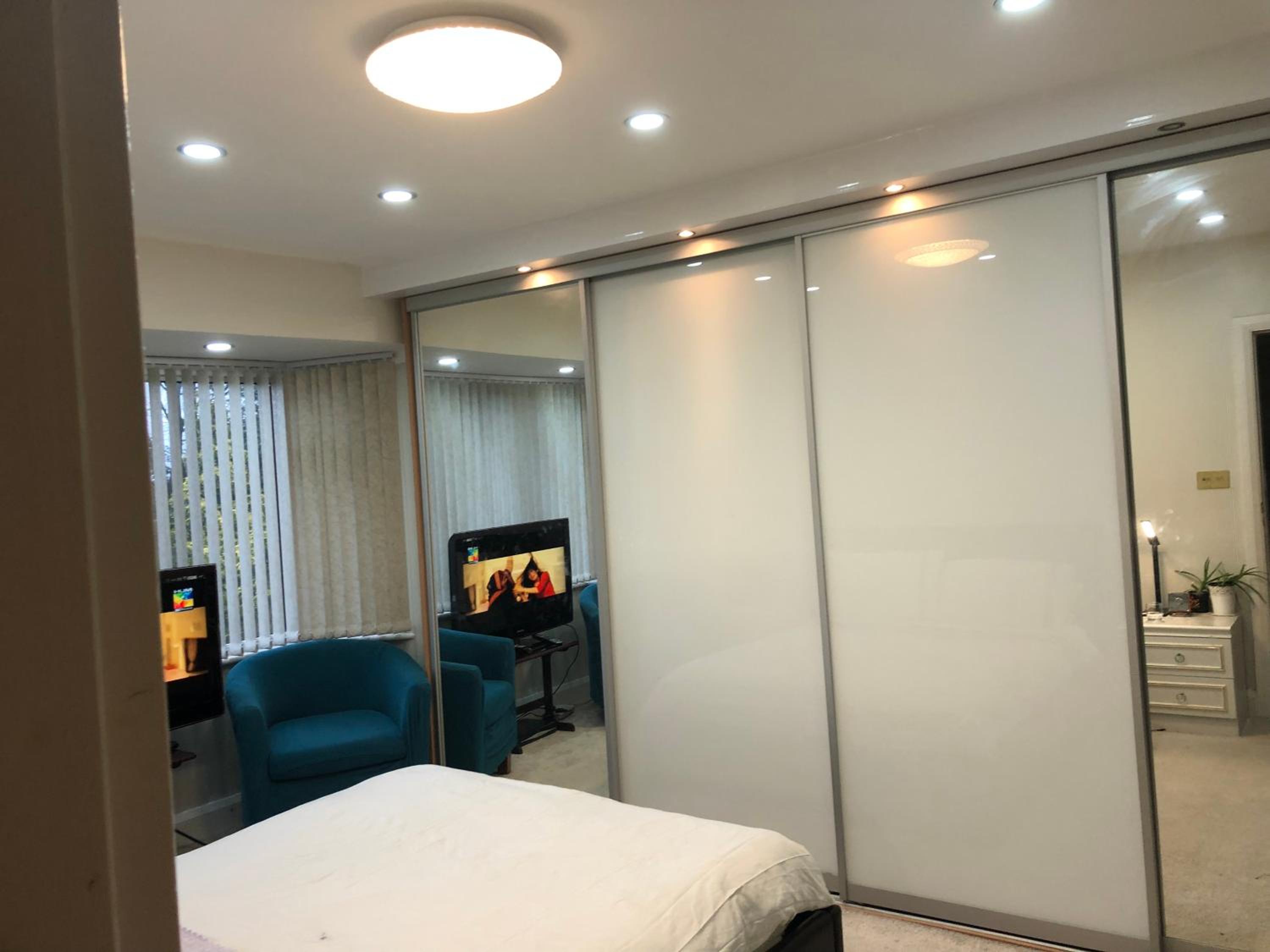 Deluxe Double Room - Photo 16