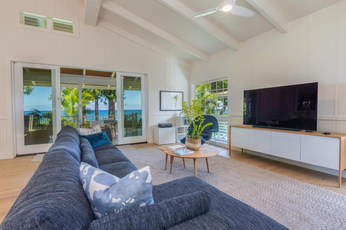 Six-Bedroom House photo 1