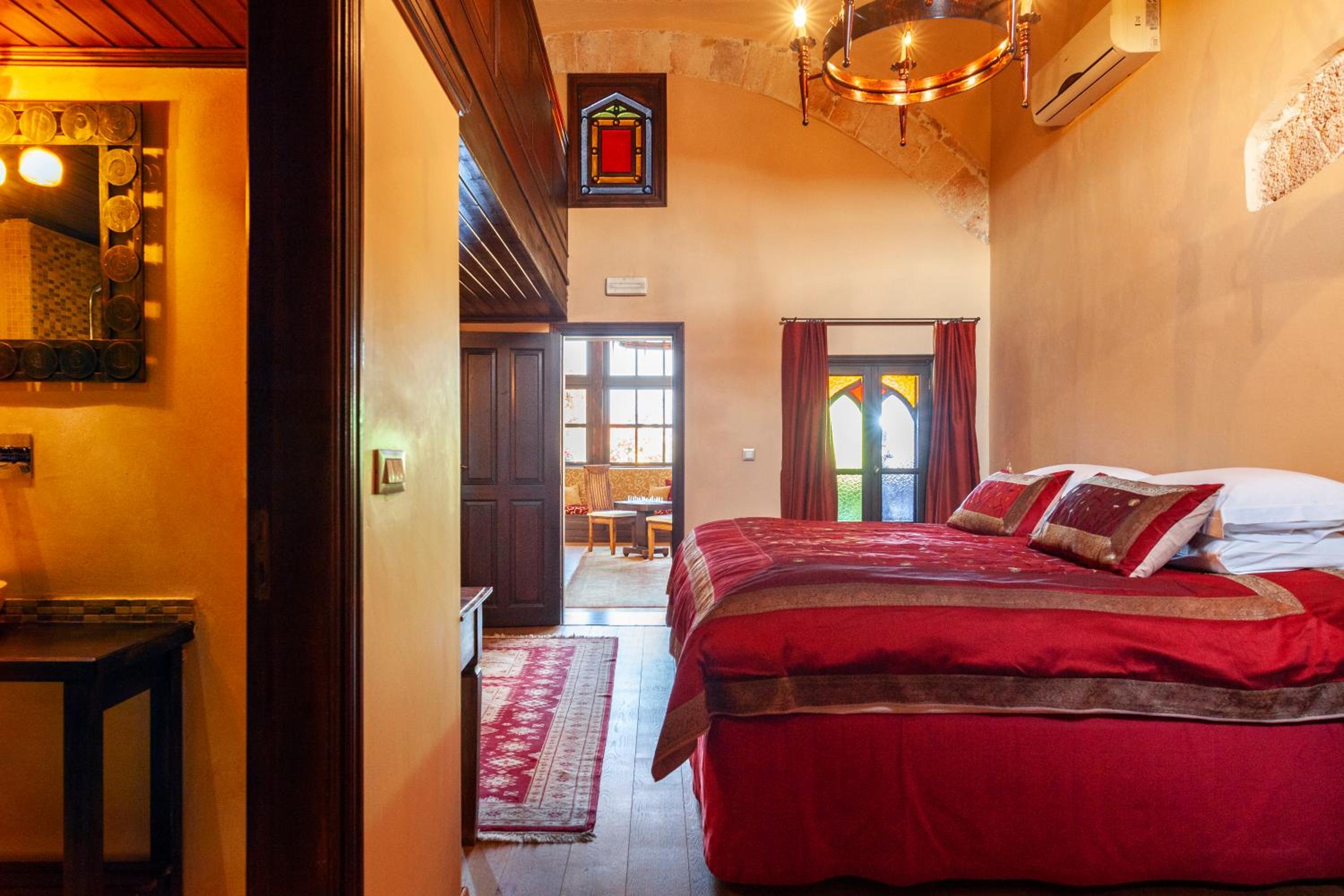 Crusader Suite - Photo 7
