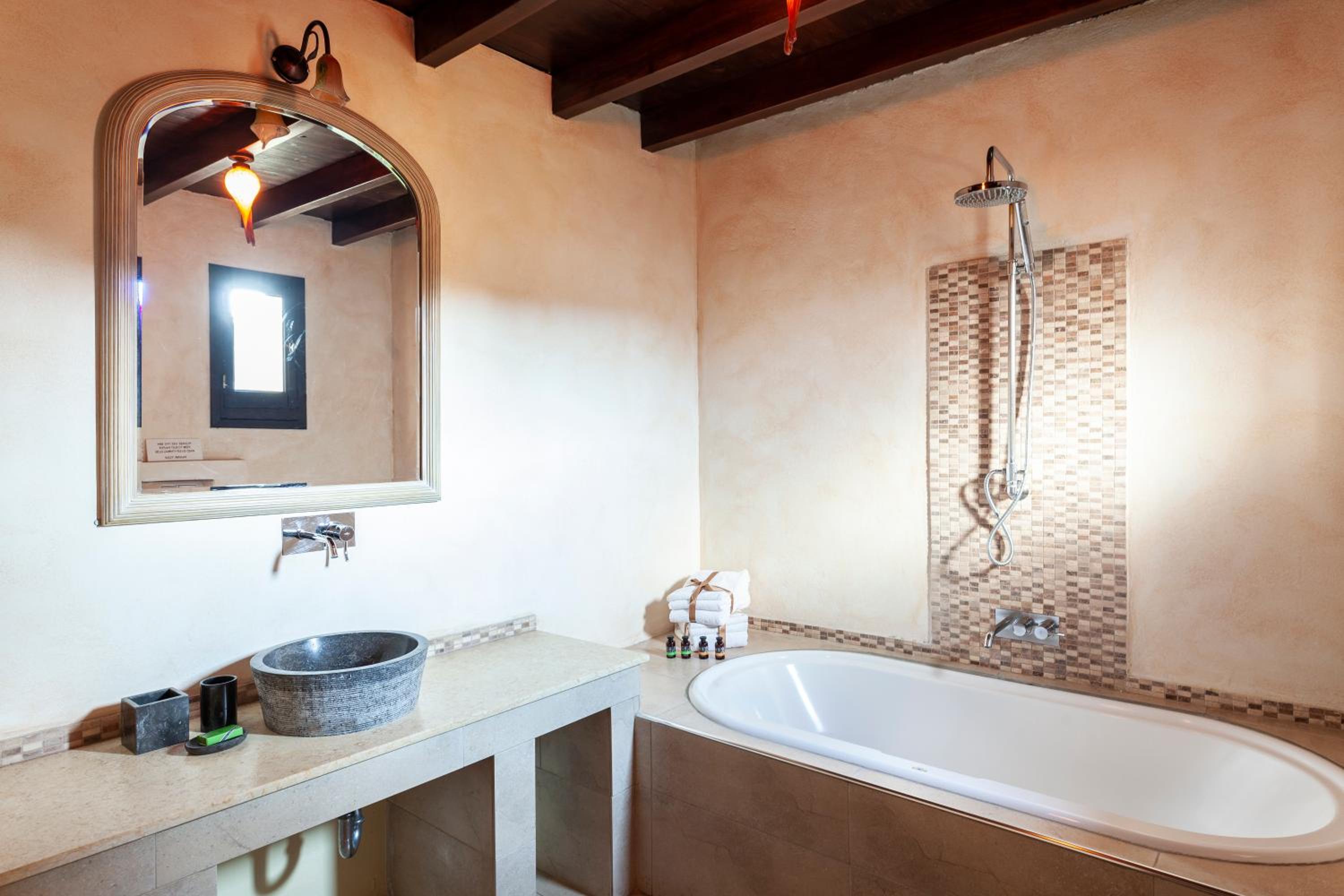 Grand Master Suite - Photo 4
