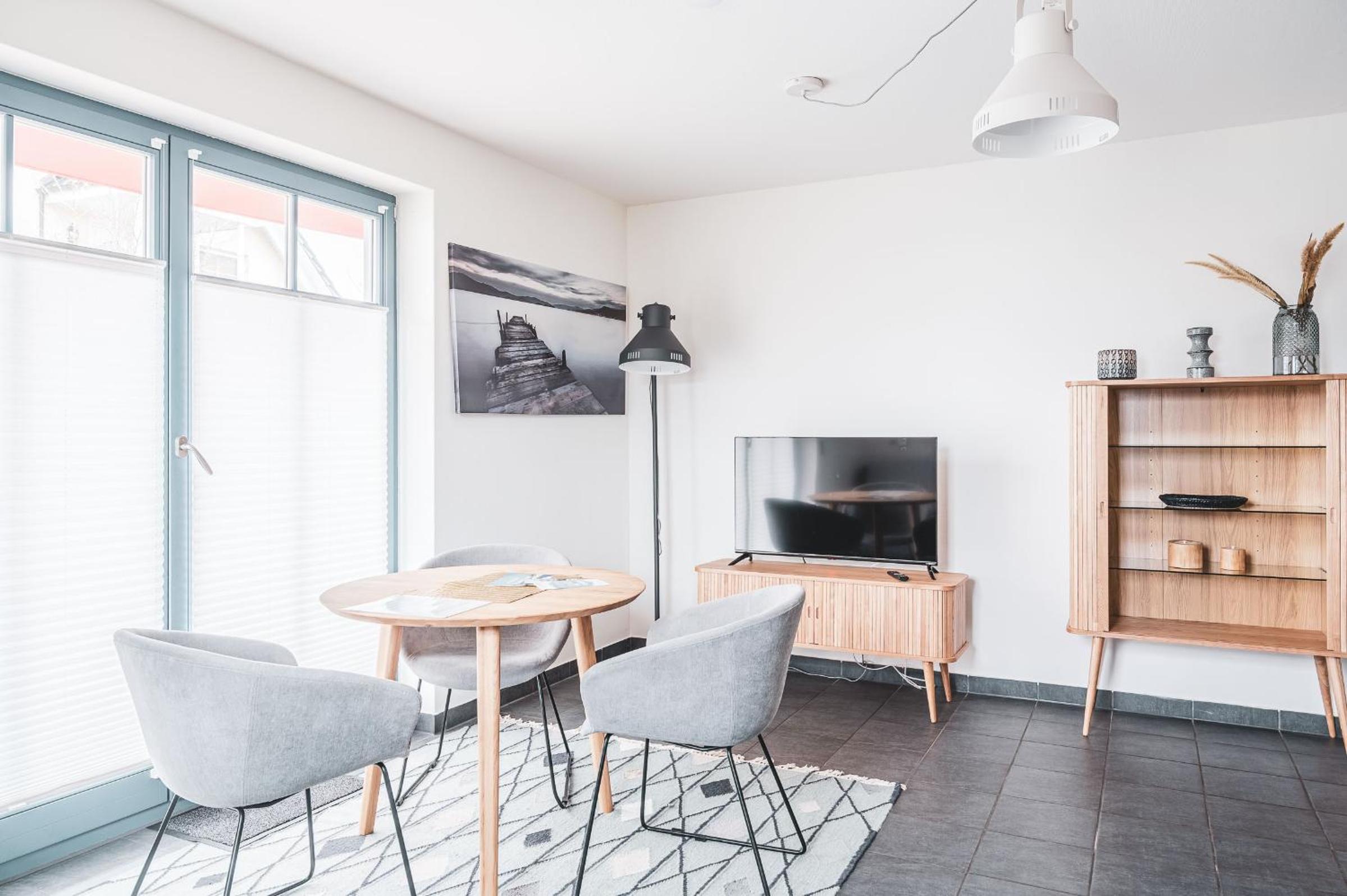 Apartment with Terrace photo 3