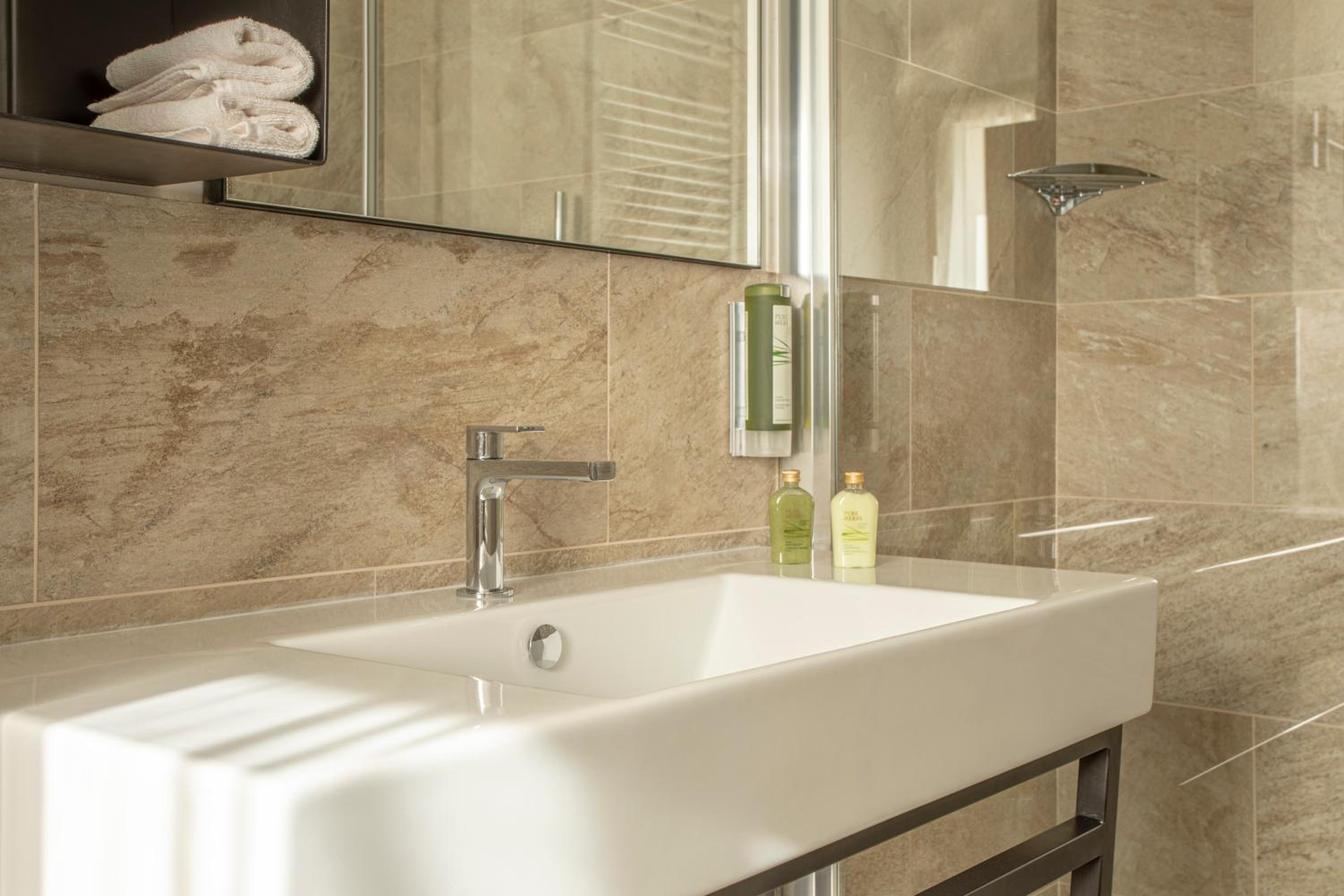 Standard Triple Room - Depandance - Photo 4