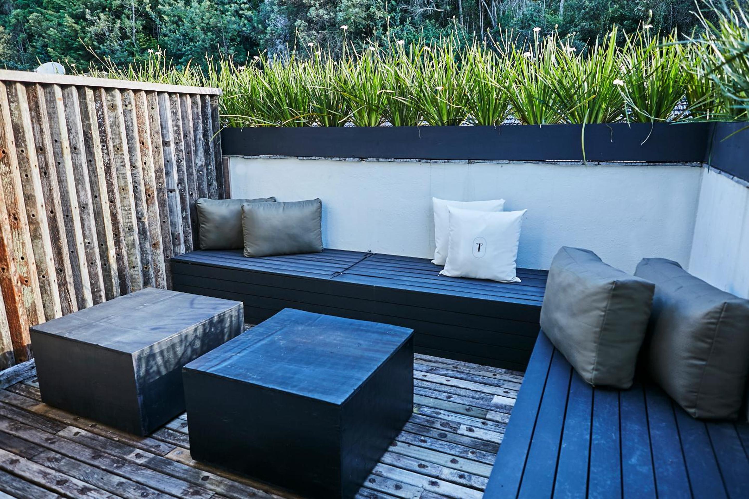 Suite with Balcony - Photo 4