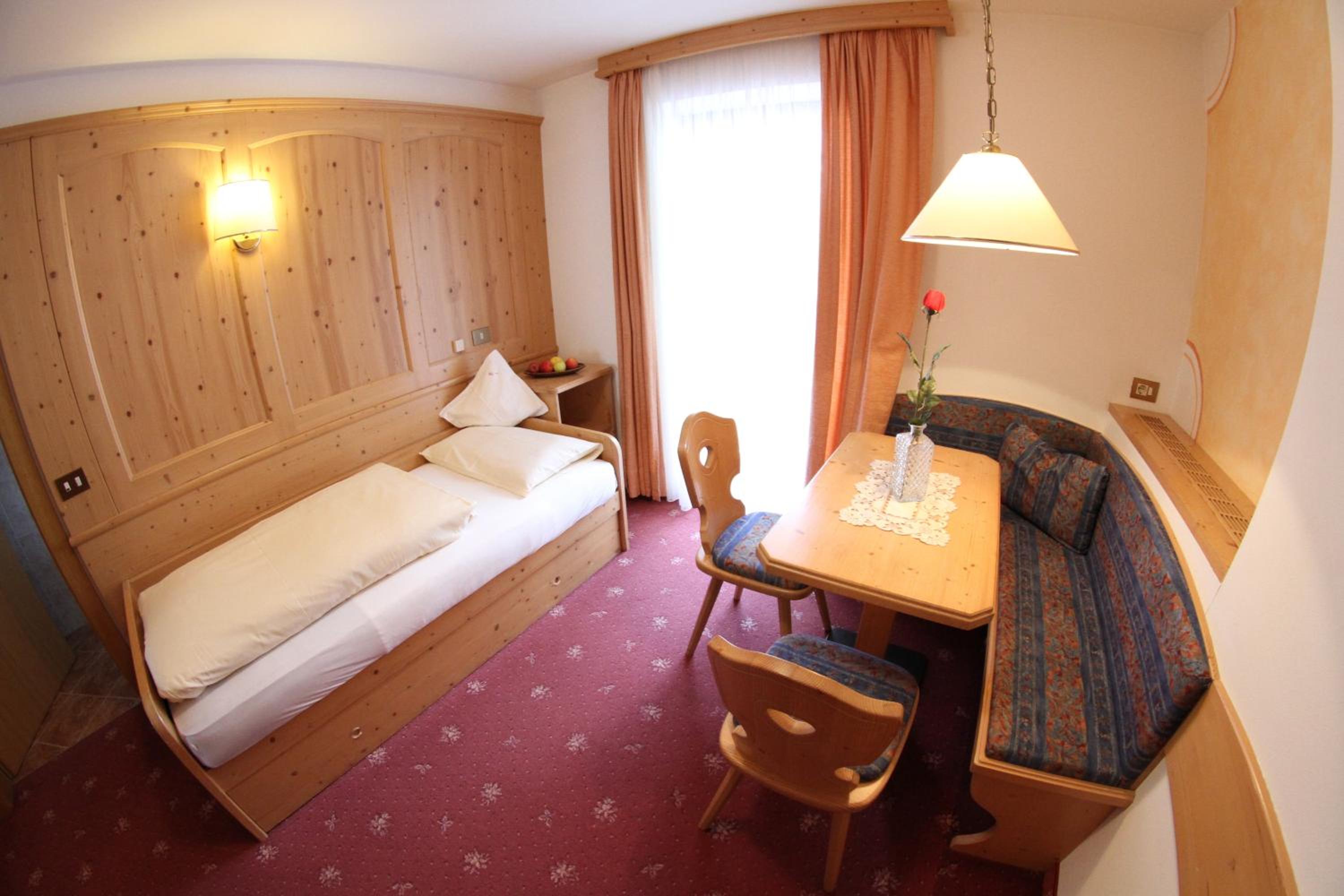 Single Room with Balcony photo 1