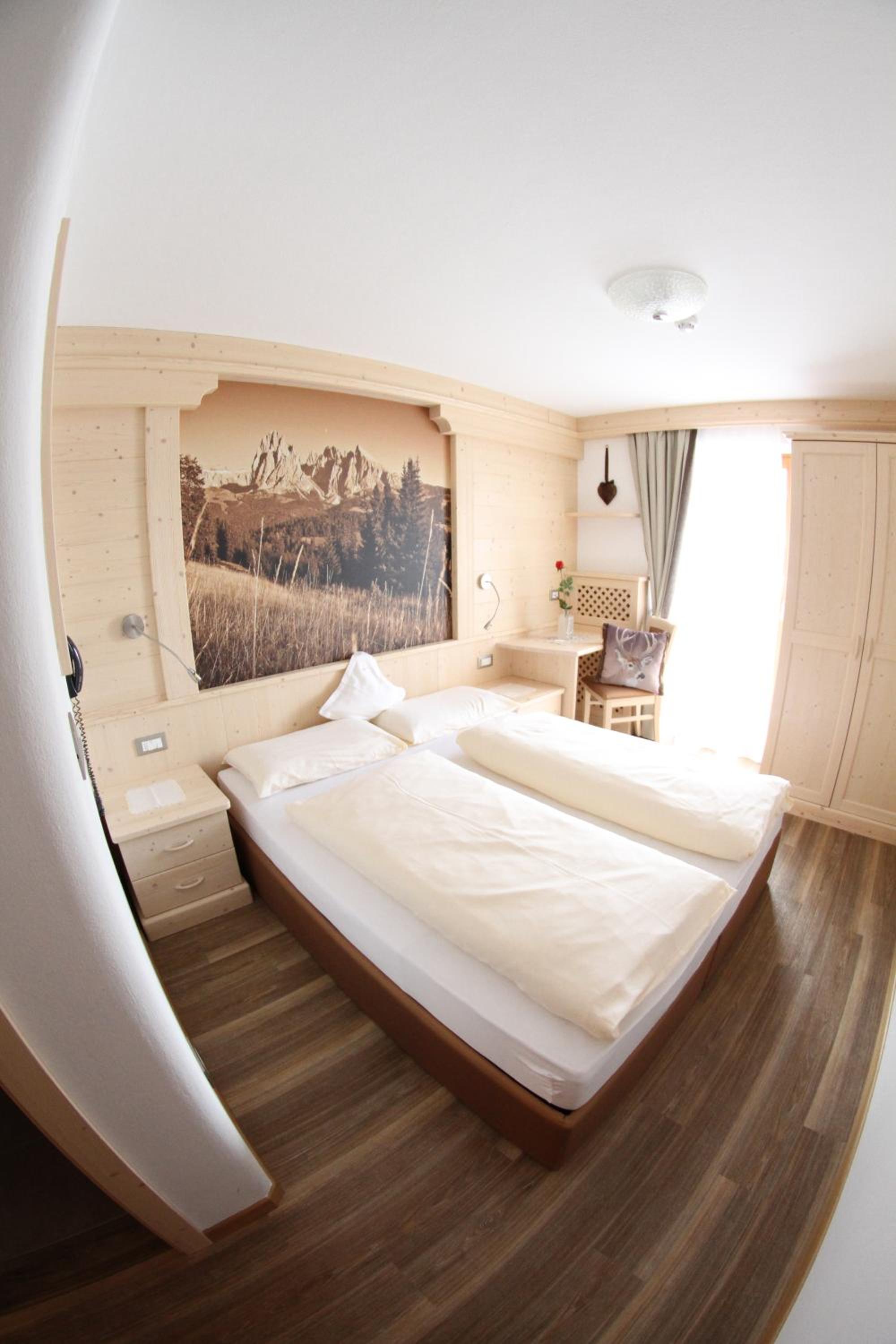 Double Room with Balcony photo 3