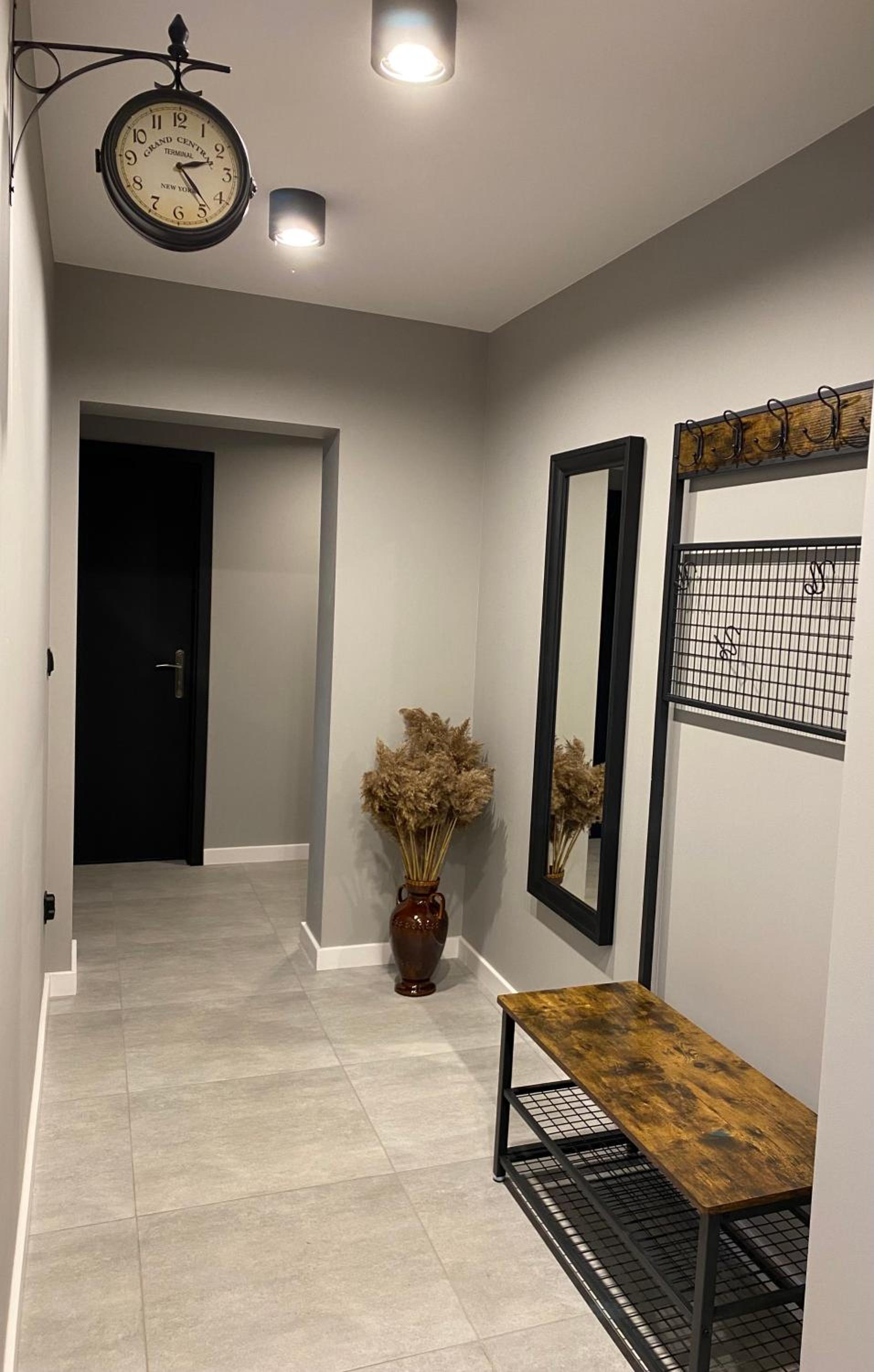 Three-Bedroom House - Photo 3