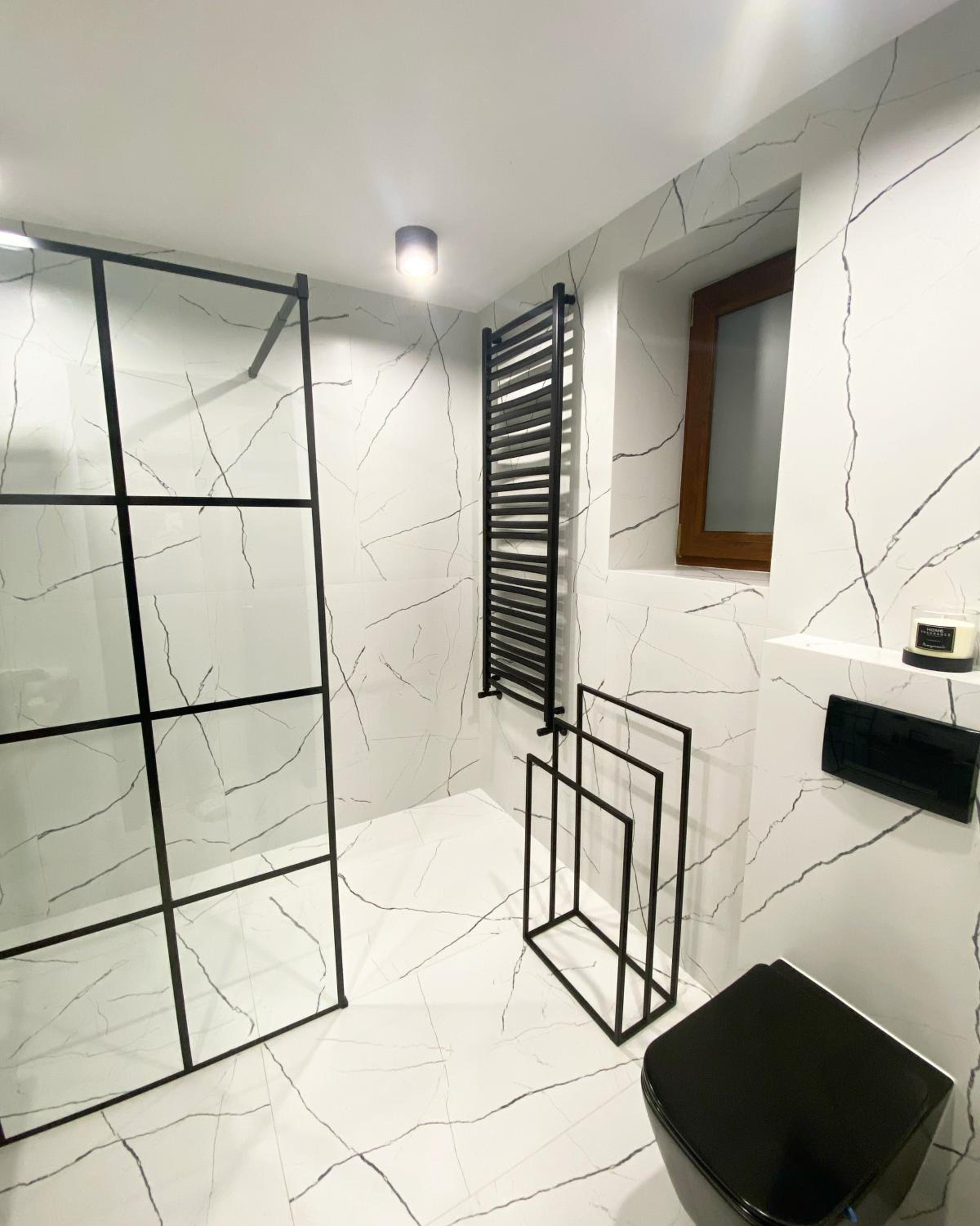 Three-Bedroom House - Photo 10