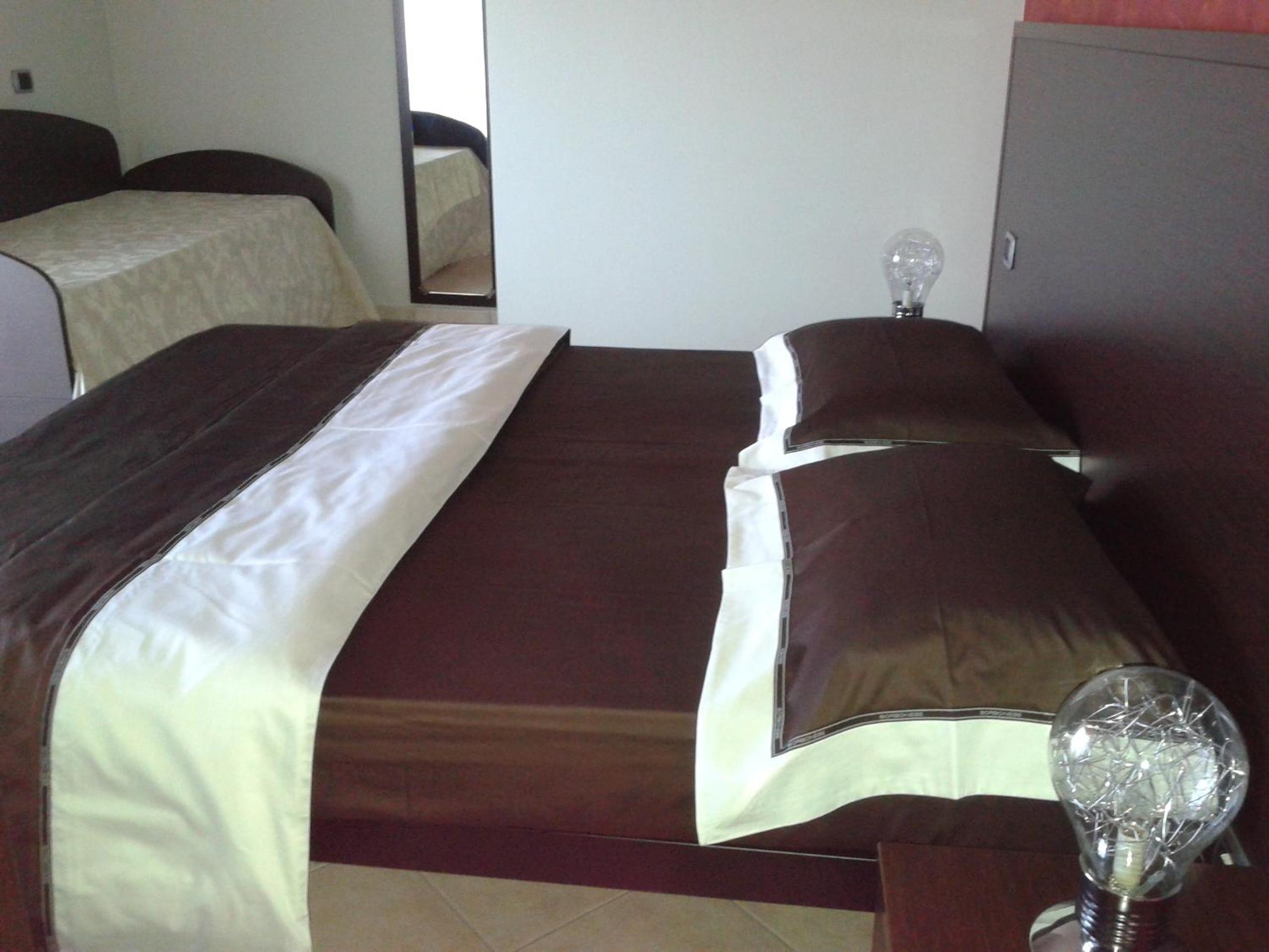 Double or Twin Room - Disability Access - Photo 3