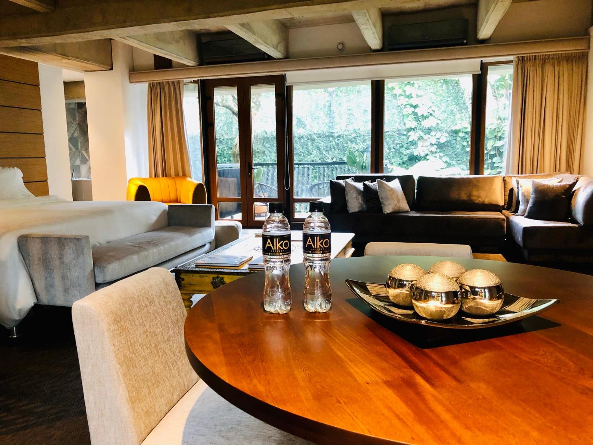 Deluxe Suite - Photo 22