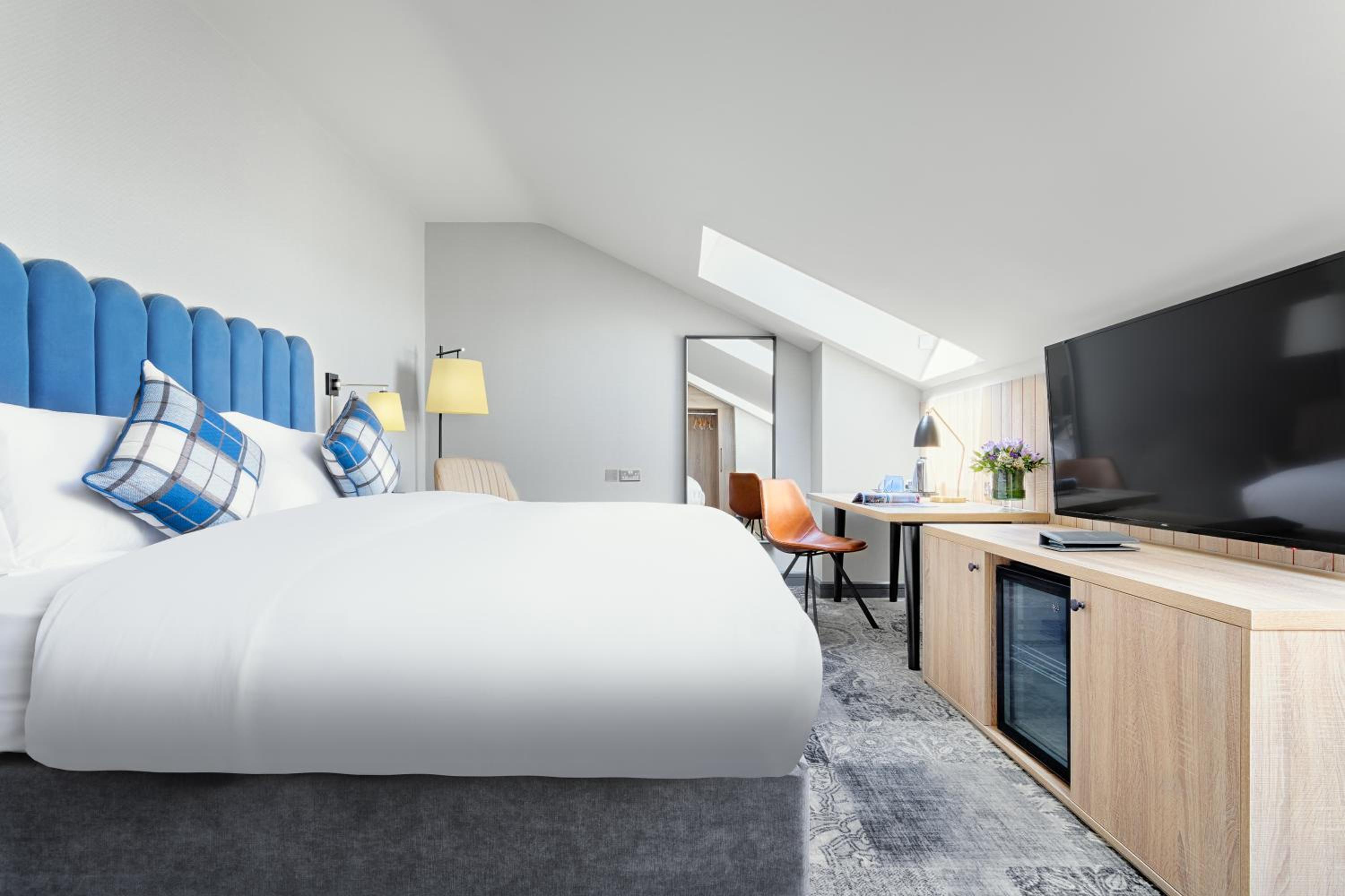 Skylight King Room
