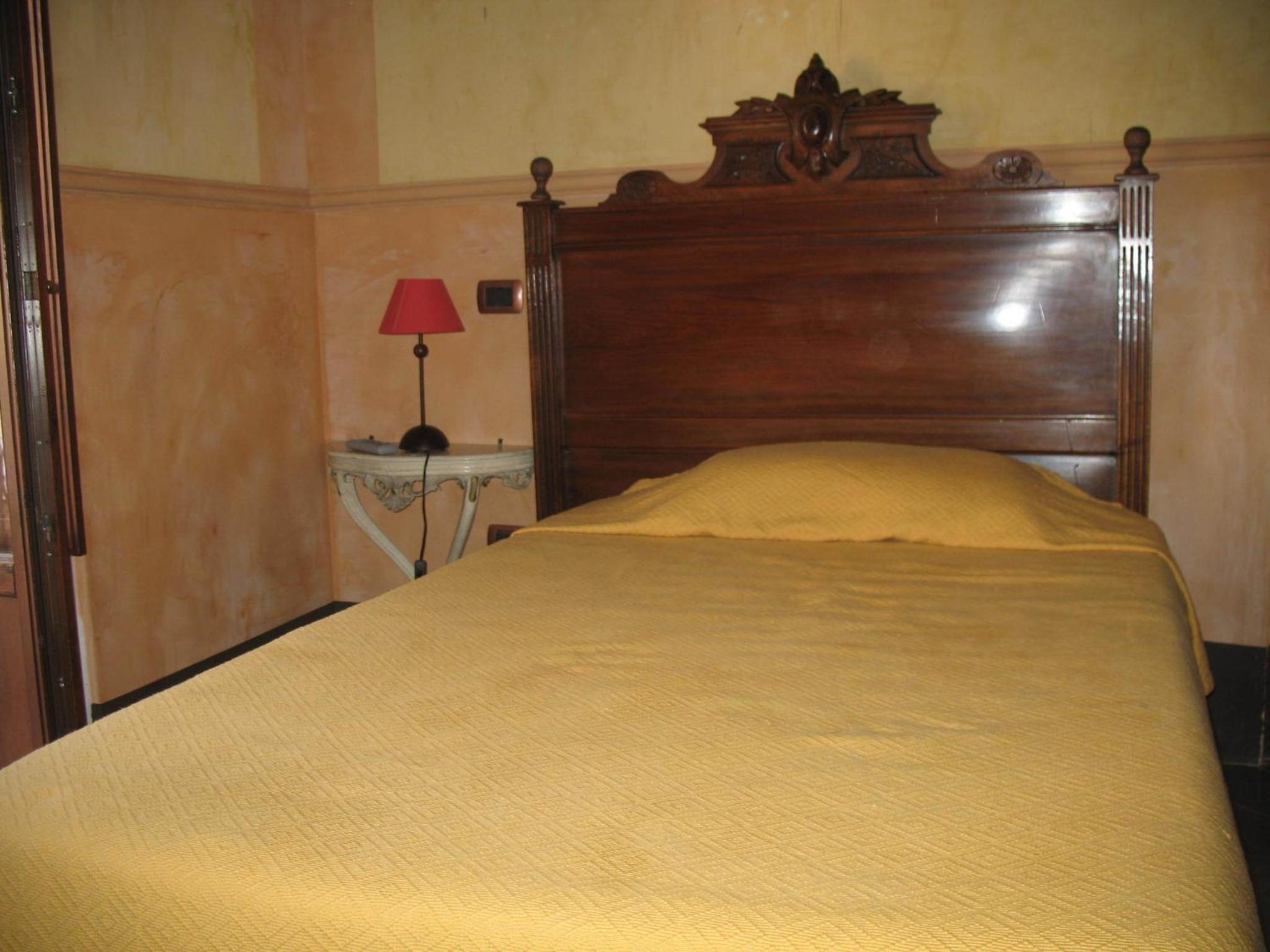 Single Room photo 1