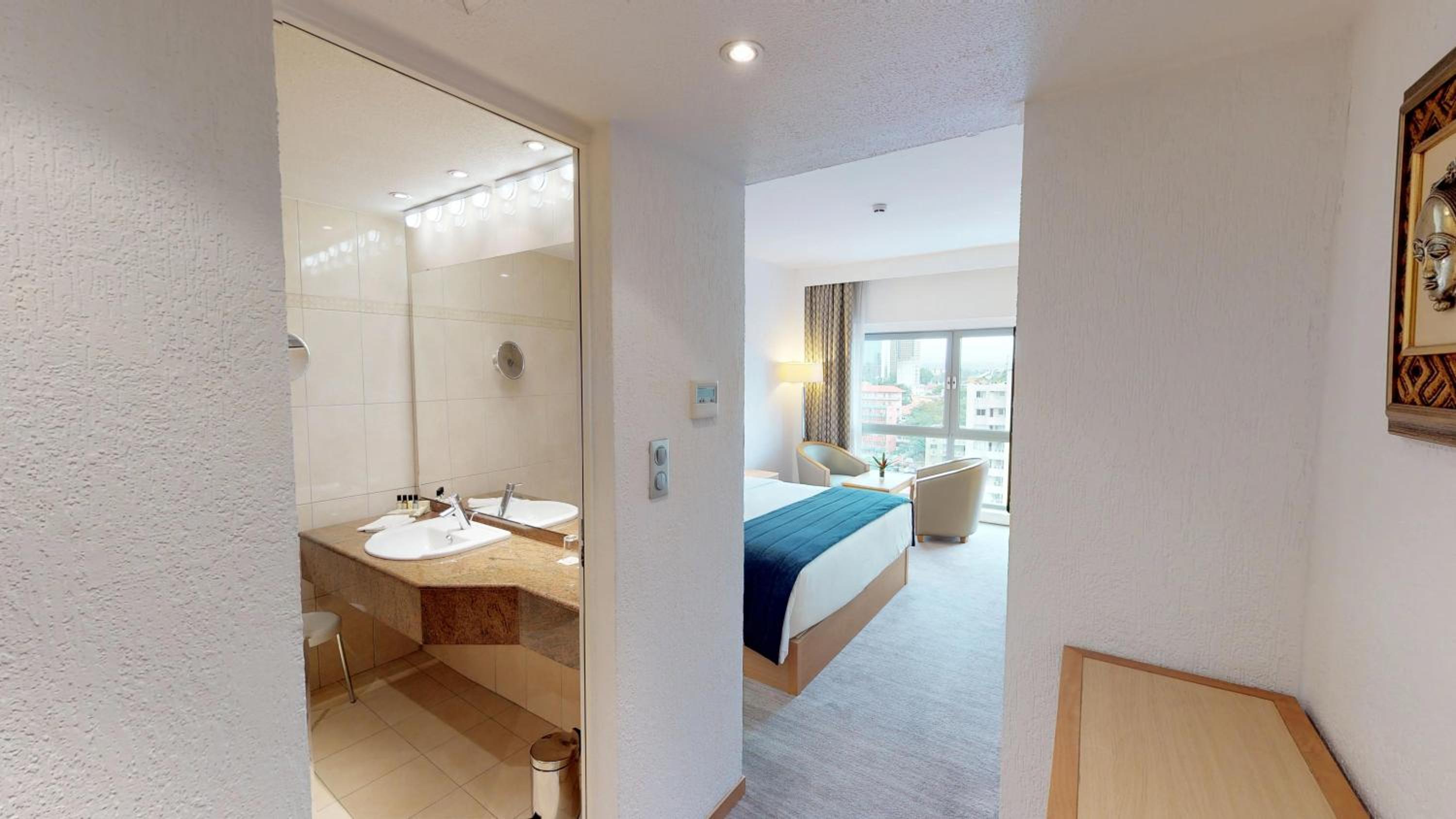 Deluxe Double Room photo 2