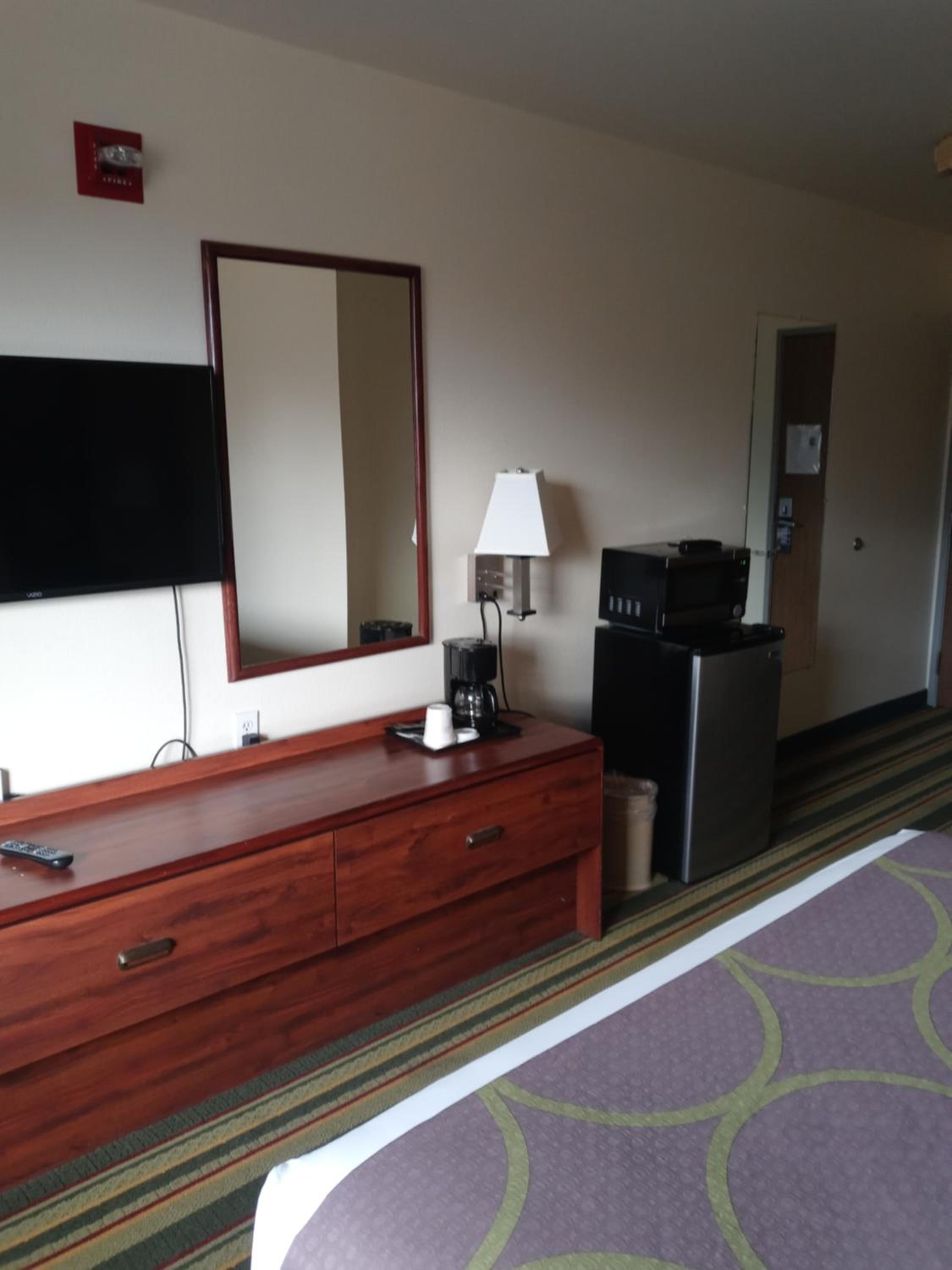 Queen Room - Mobility Access/Non-Smoking - Photo 5