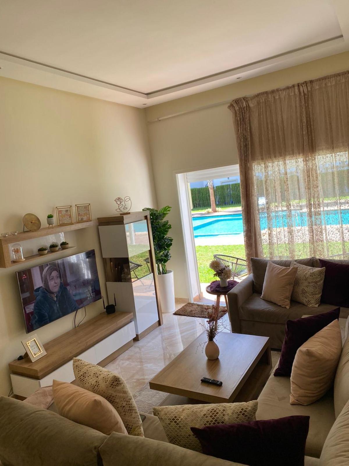Apartment with Pool View  photo 2