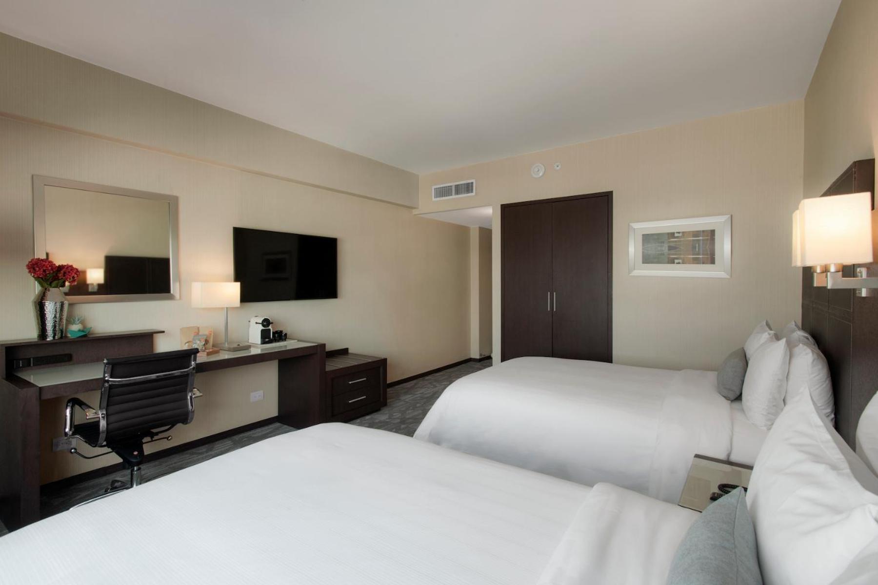 Standard Double Room - Photo 6