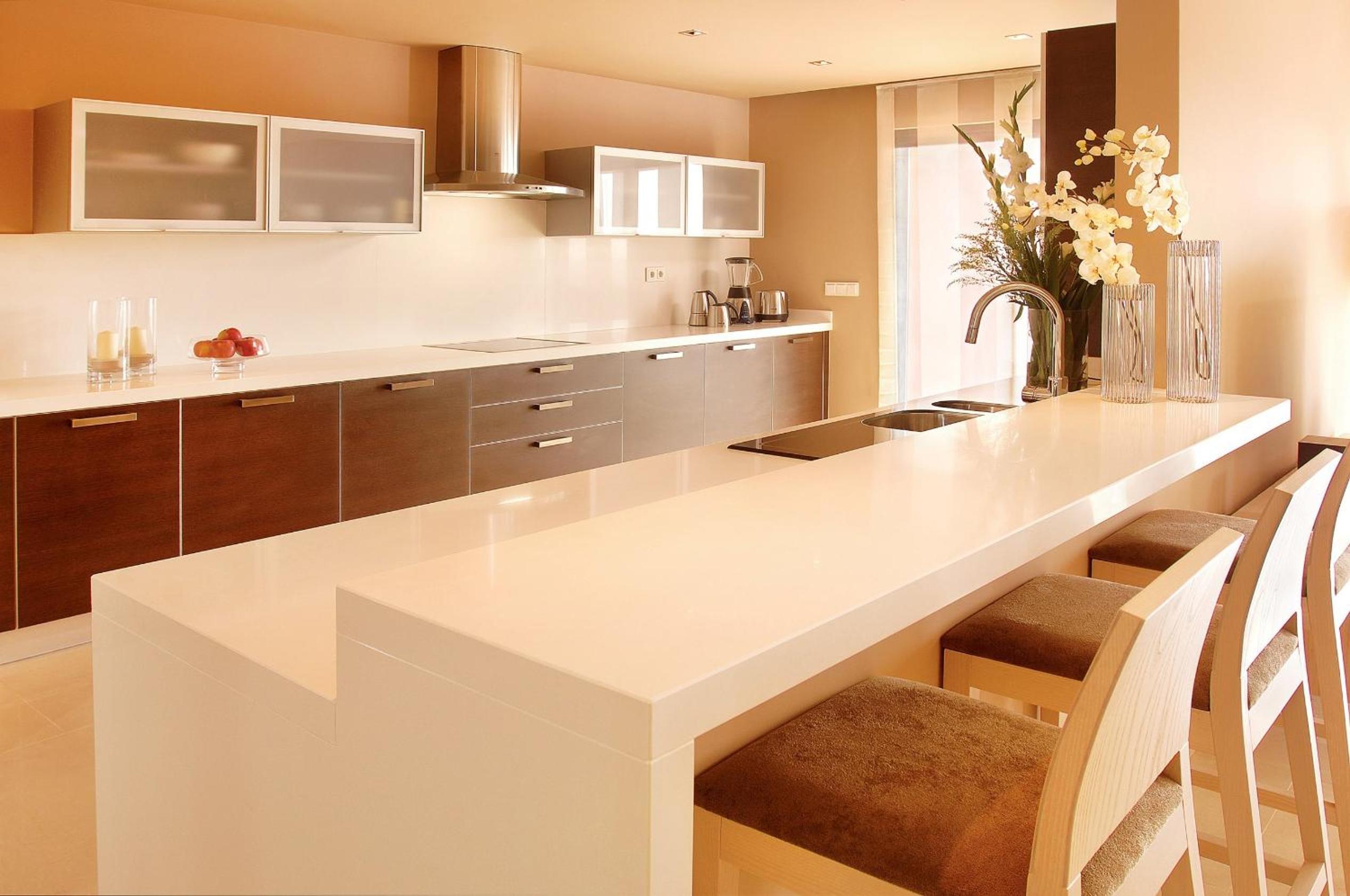 One-Bedroom Apartment - Photo 6