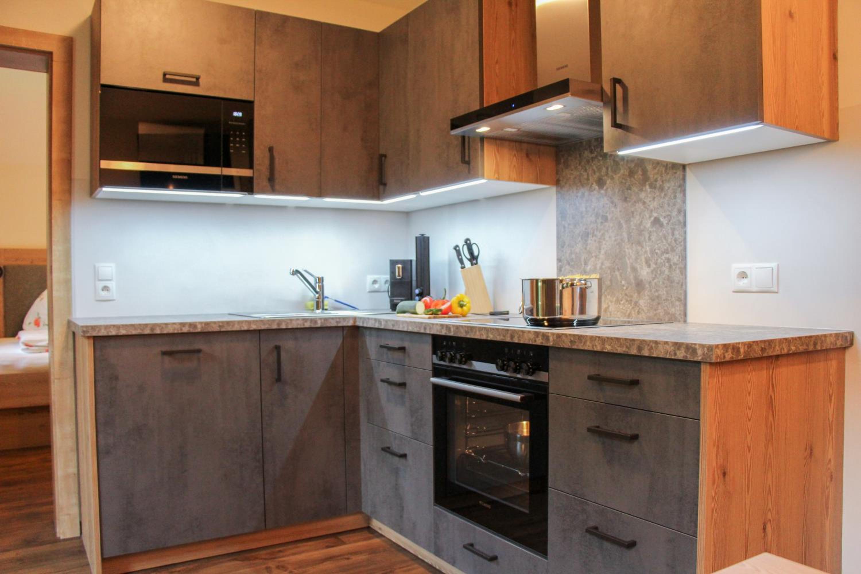 One-Bedroom Apartment - Main Building photo 2