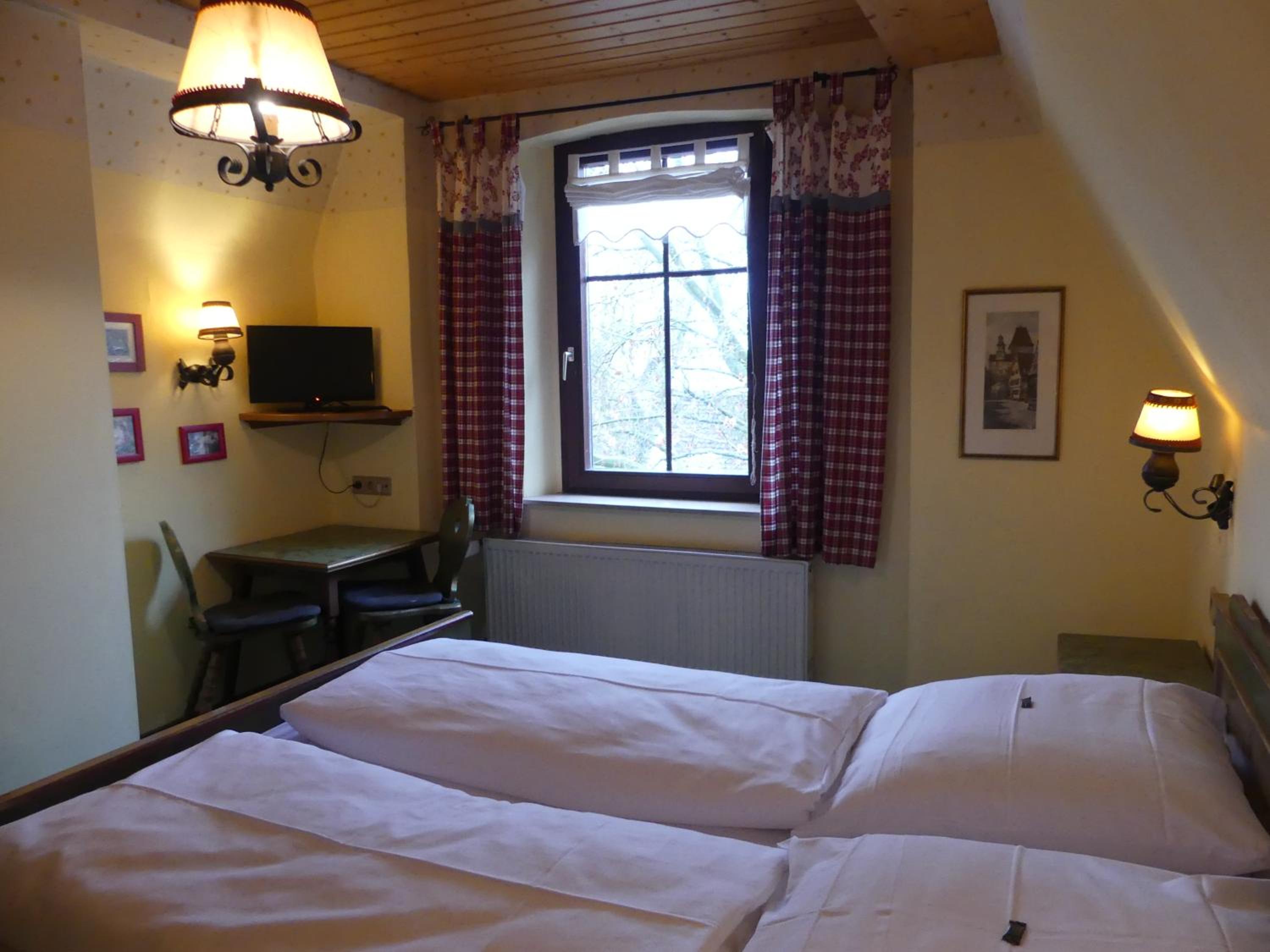 Traditional Family Room - Photo 5