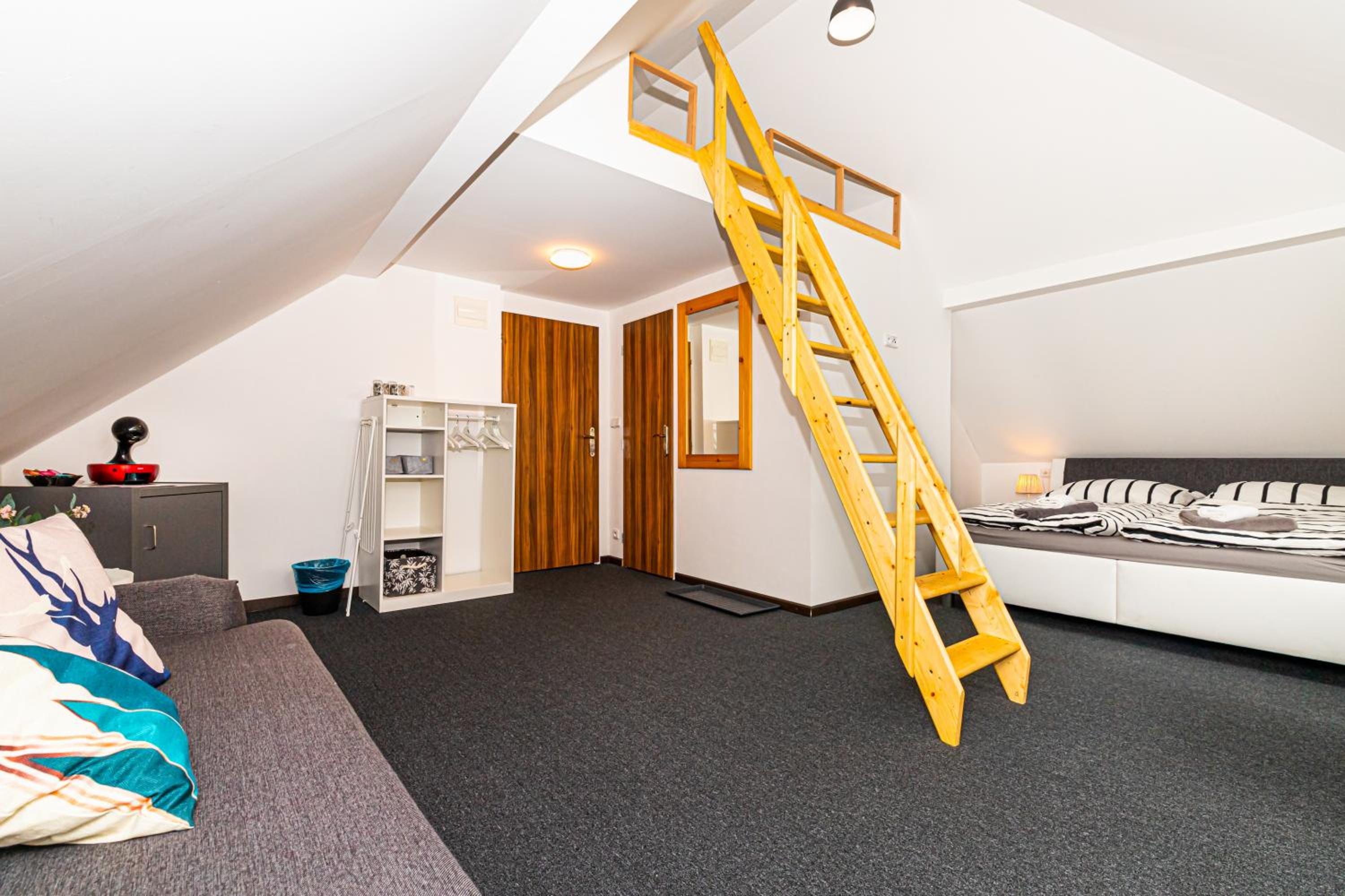 Apartment - Split Level photo 1