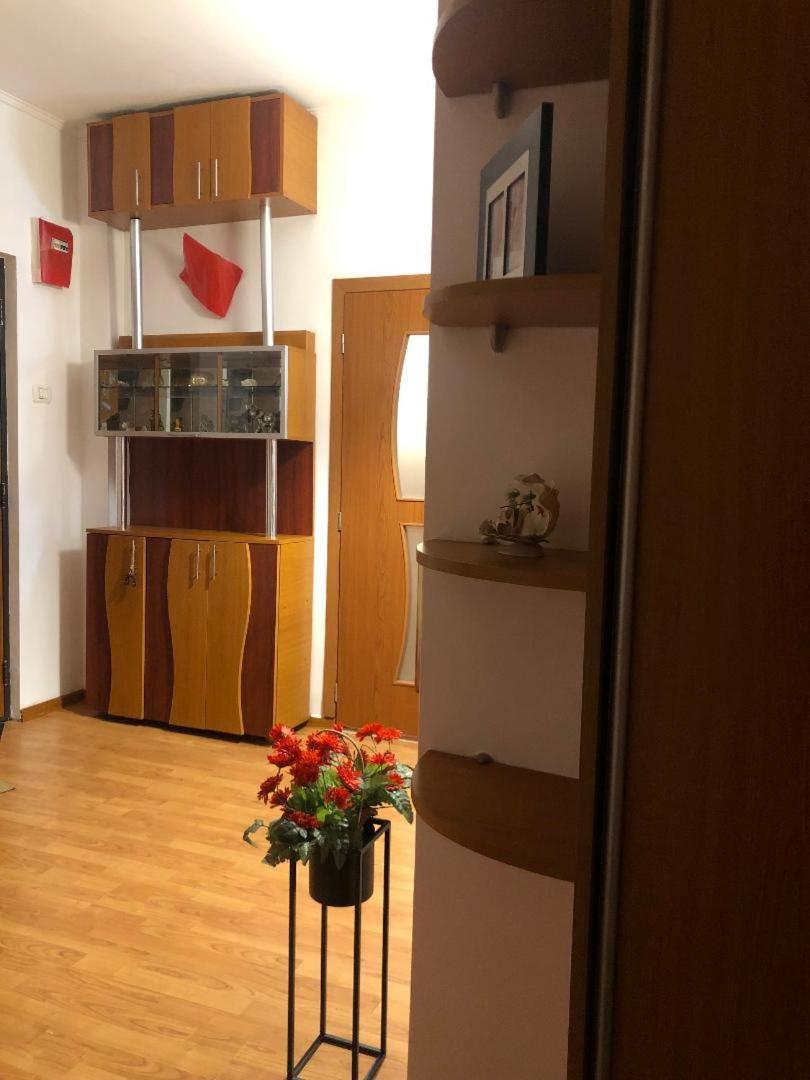 One-Bedroom Apartment - Photo 16