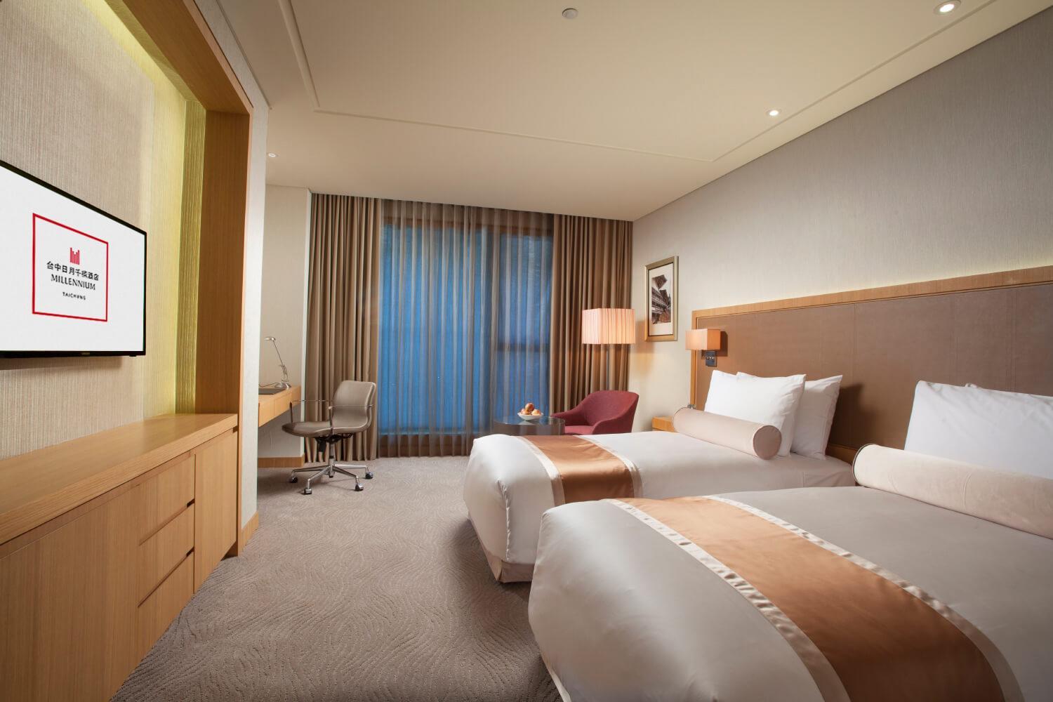 Executive Twin Room with Club Benefits photo 2
