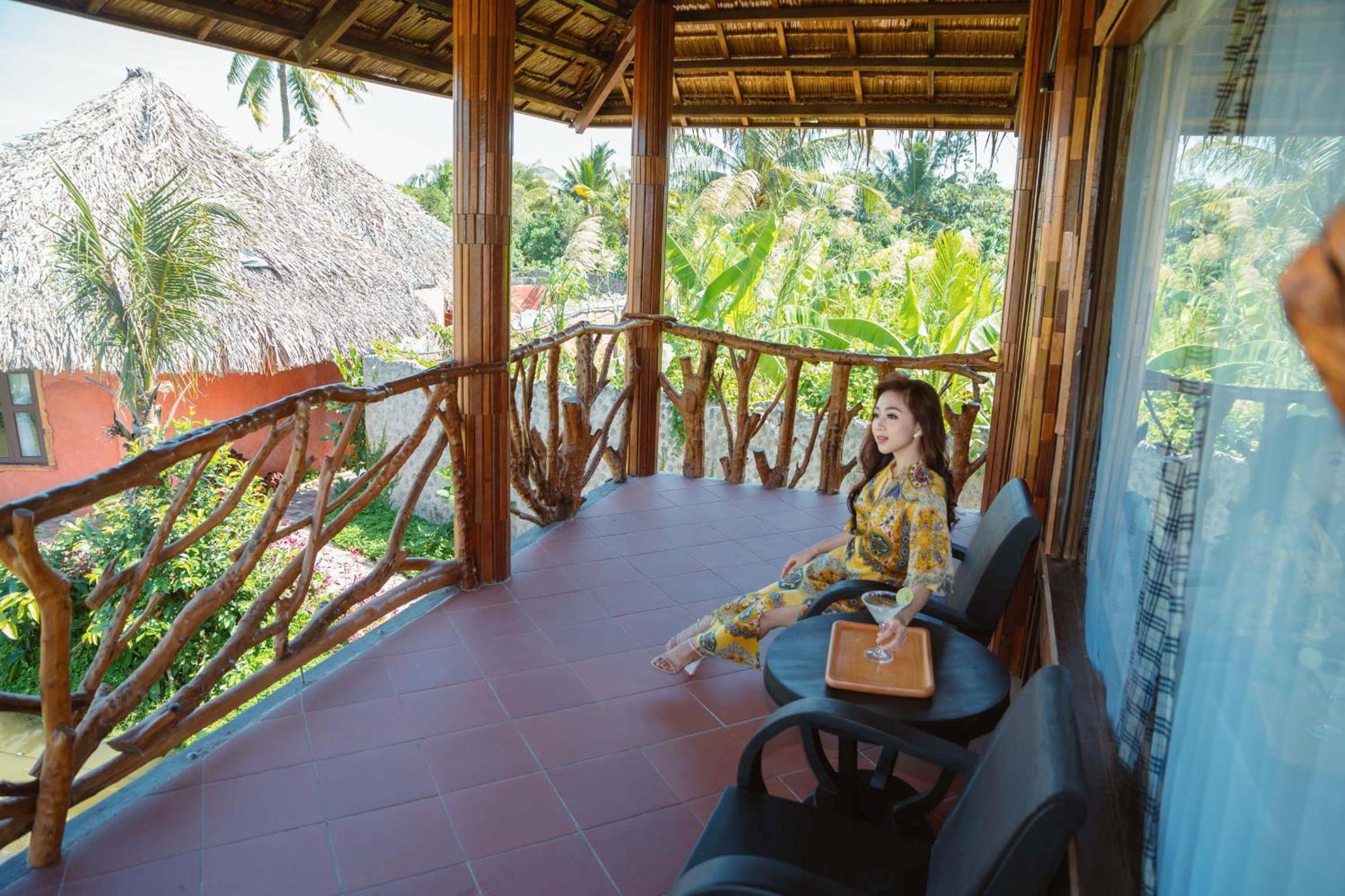 Double Room with Lake View - Photo 15