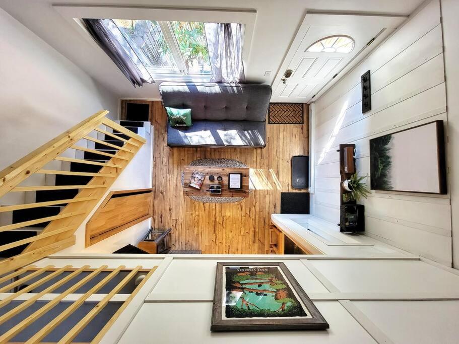 One-Bedroom House photo 1