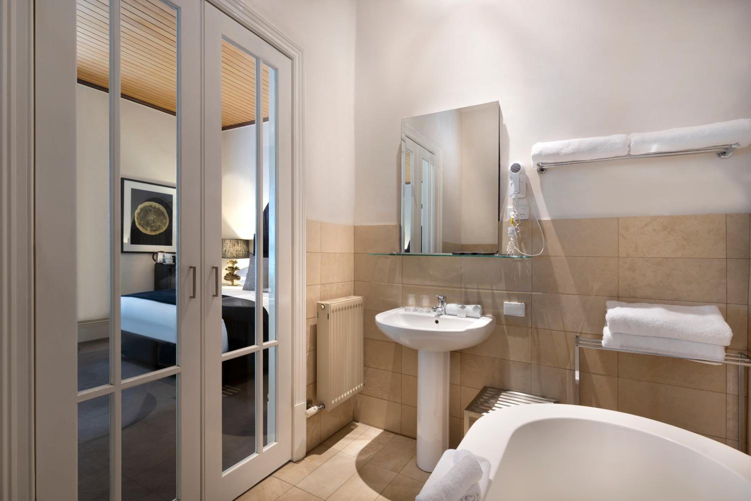 King Room with Spa Bath - Icon photo 2