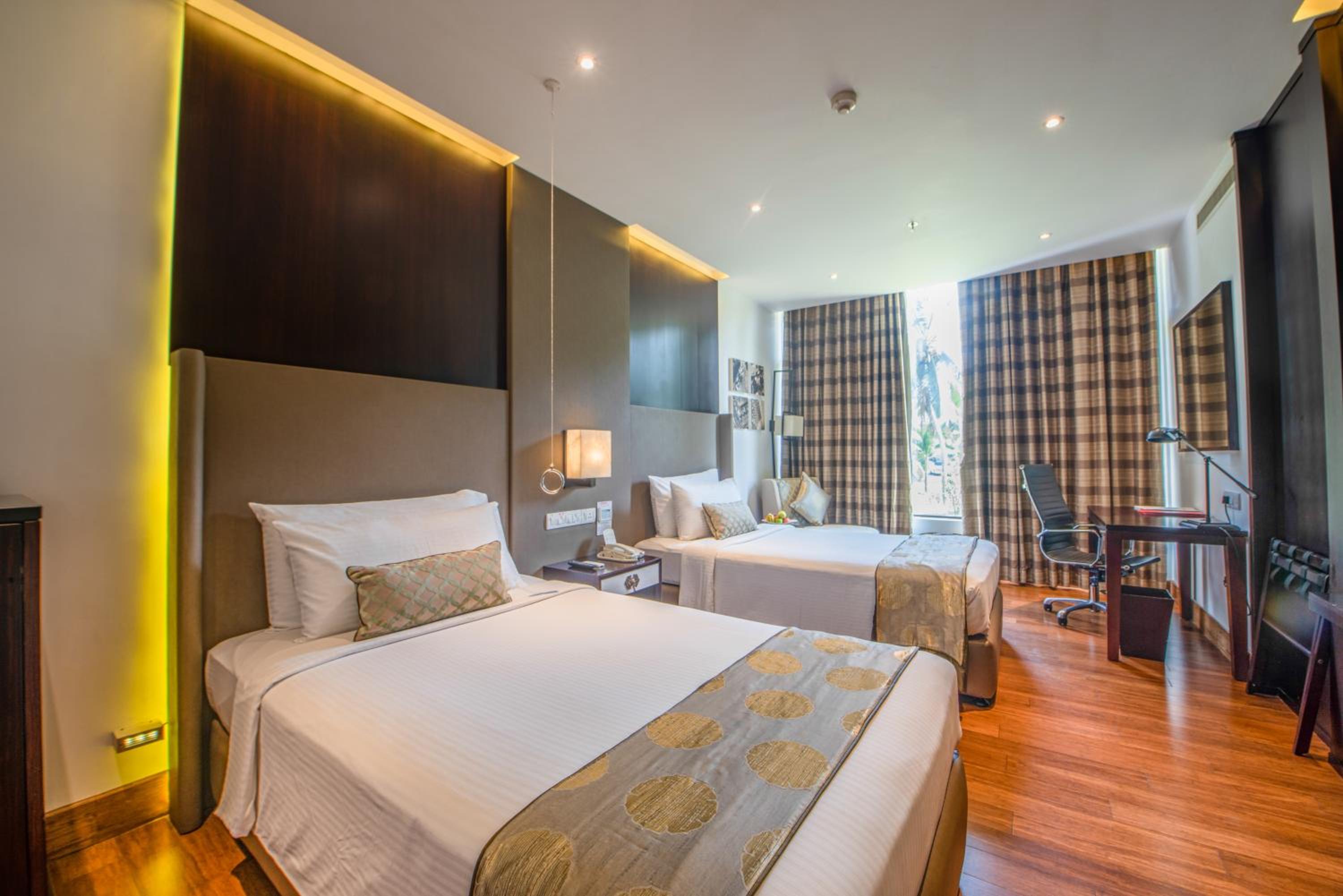 Premium Twin Room  including One Way Airport Transfer - Photo 3