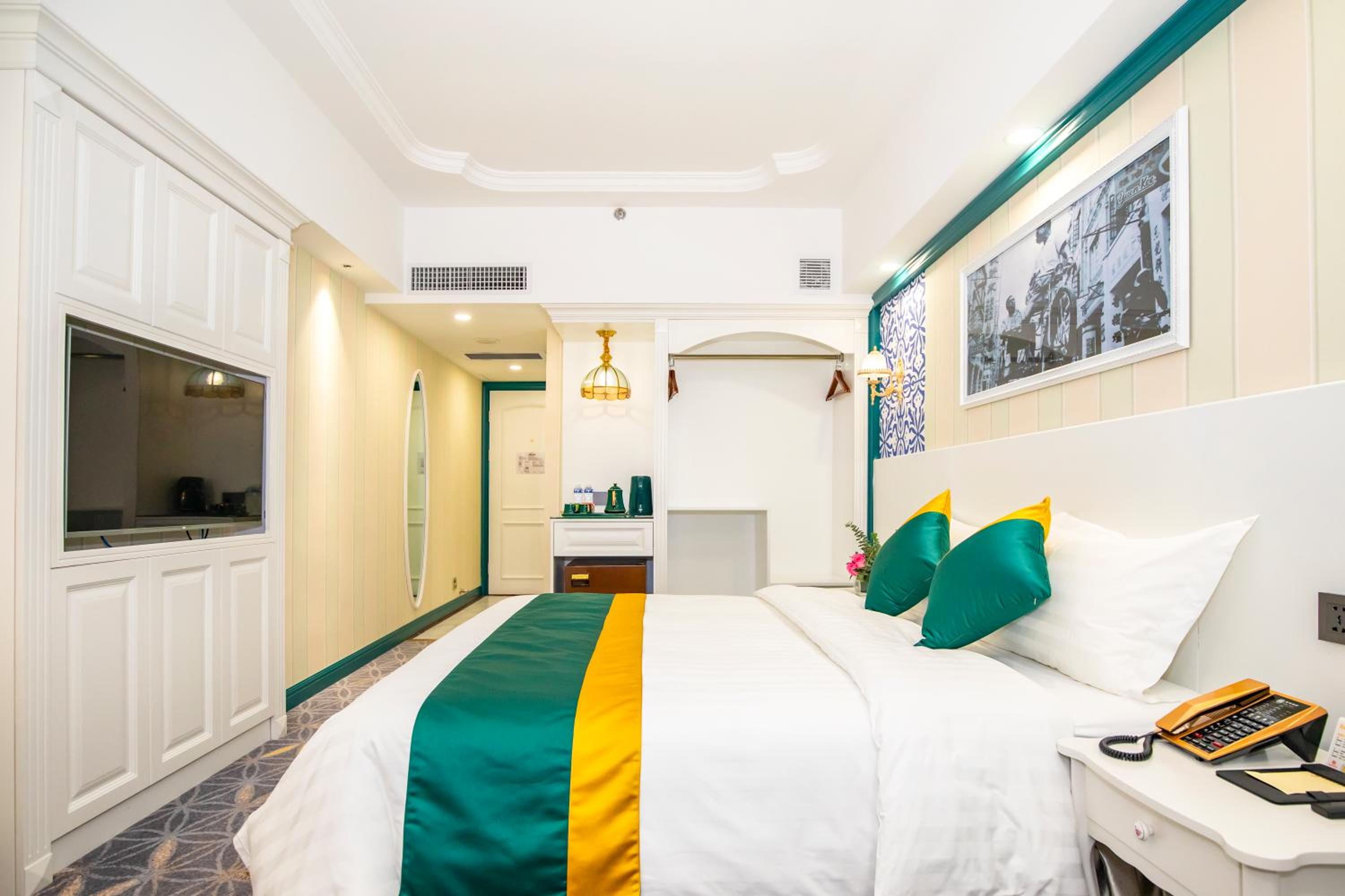 Deluxe Business Double Room - Photo 7