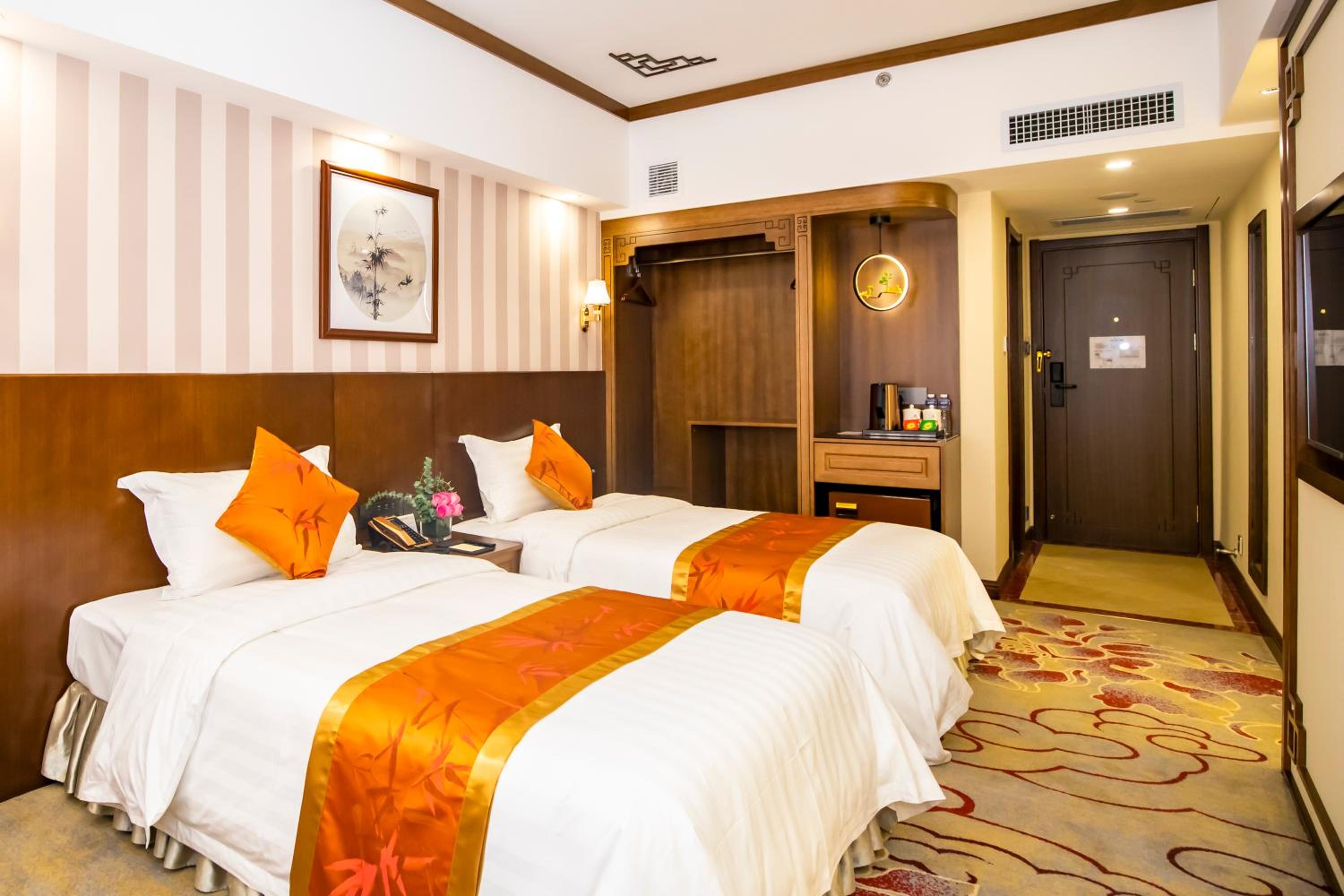 Deluxe Business Twin Room - Photo 2
