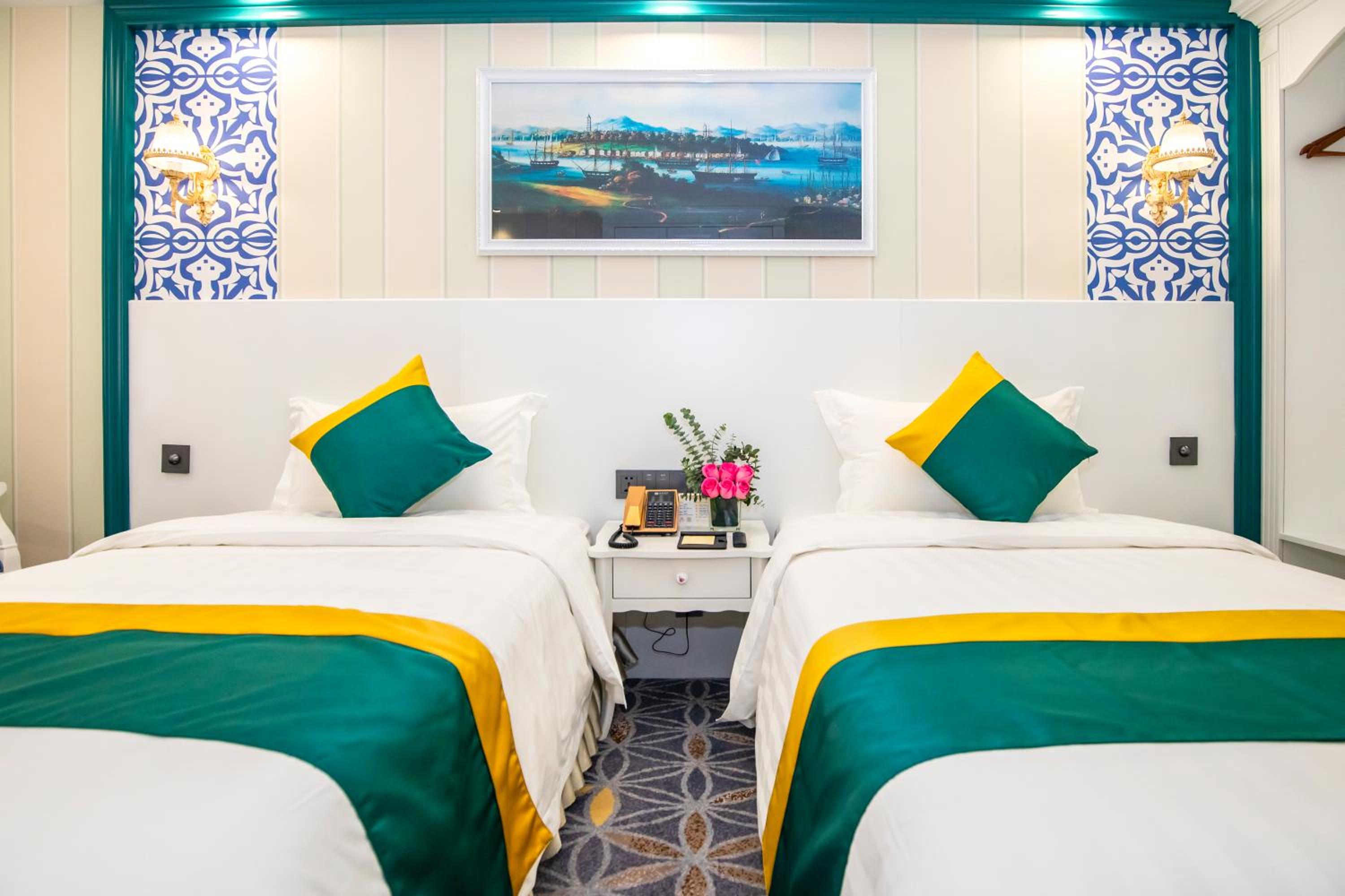 Deluxe Business Twin Room - Photo 9