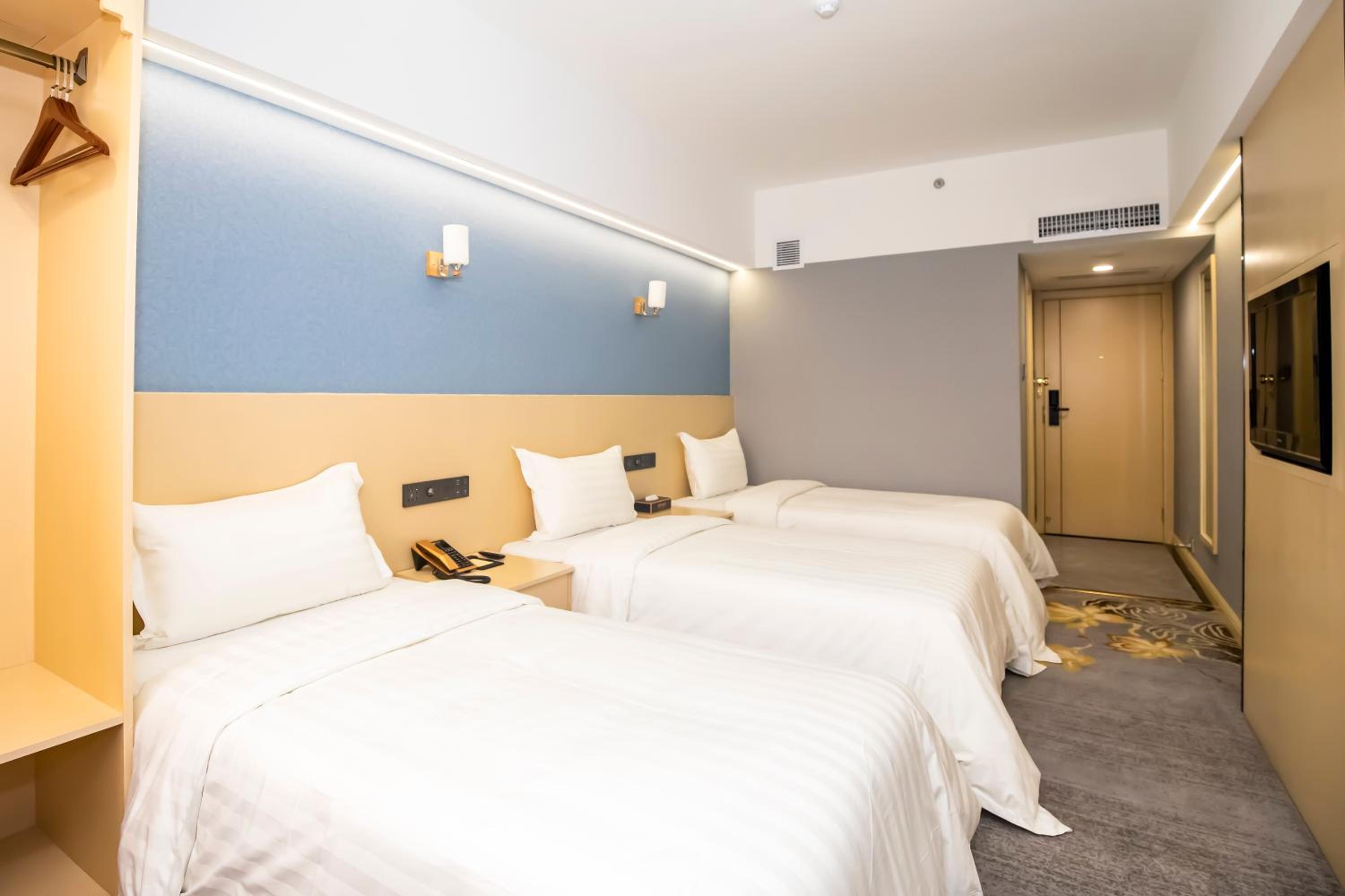 Standard Triple Room - Photo 5